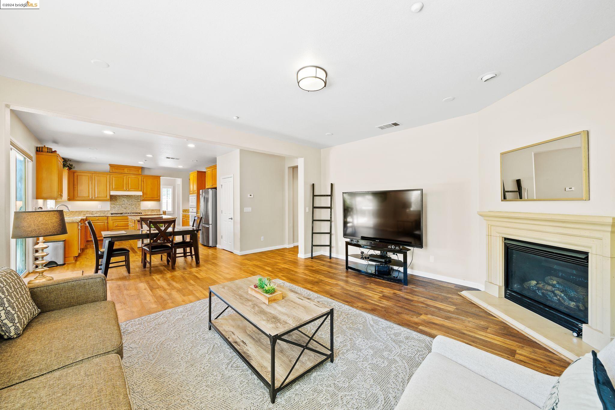1177 Pimento Dr