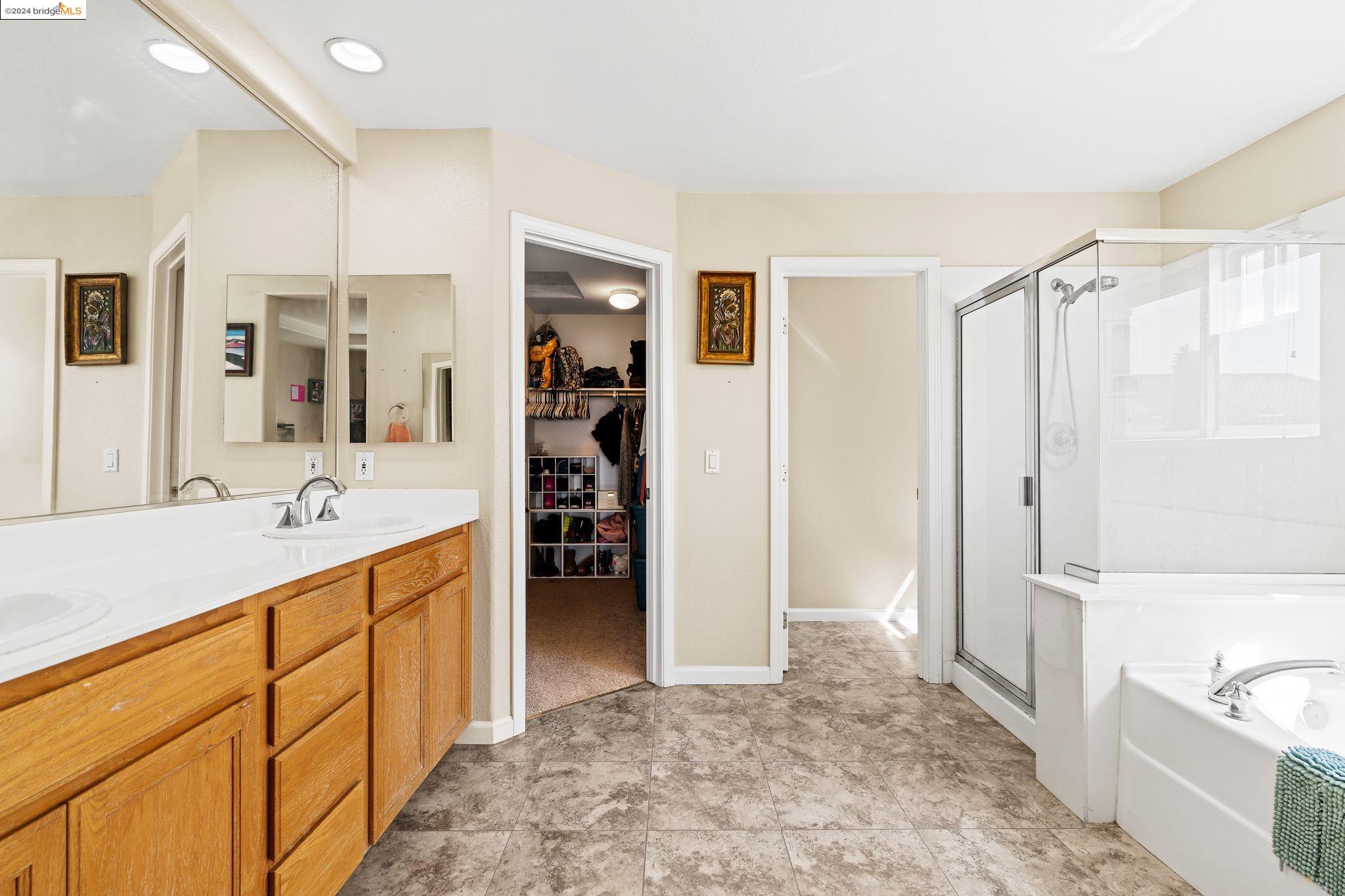 632 Cambridge Ct