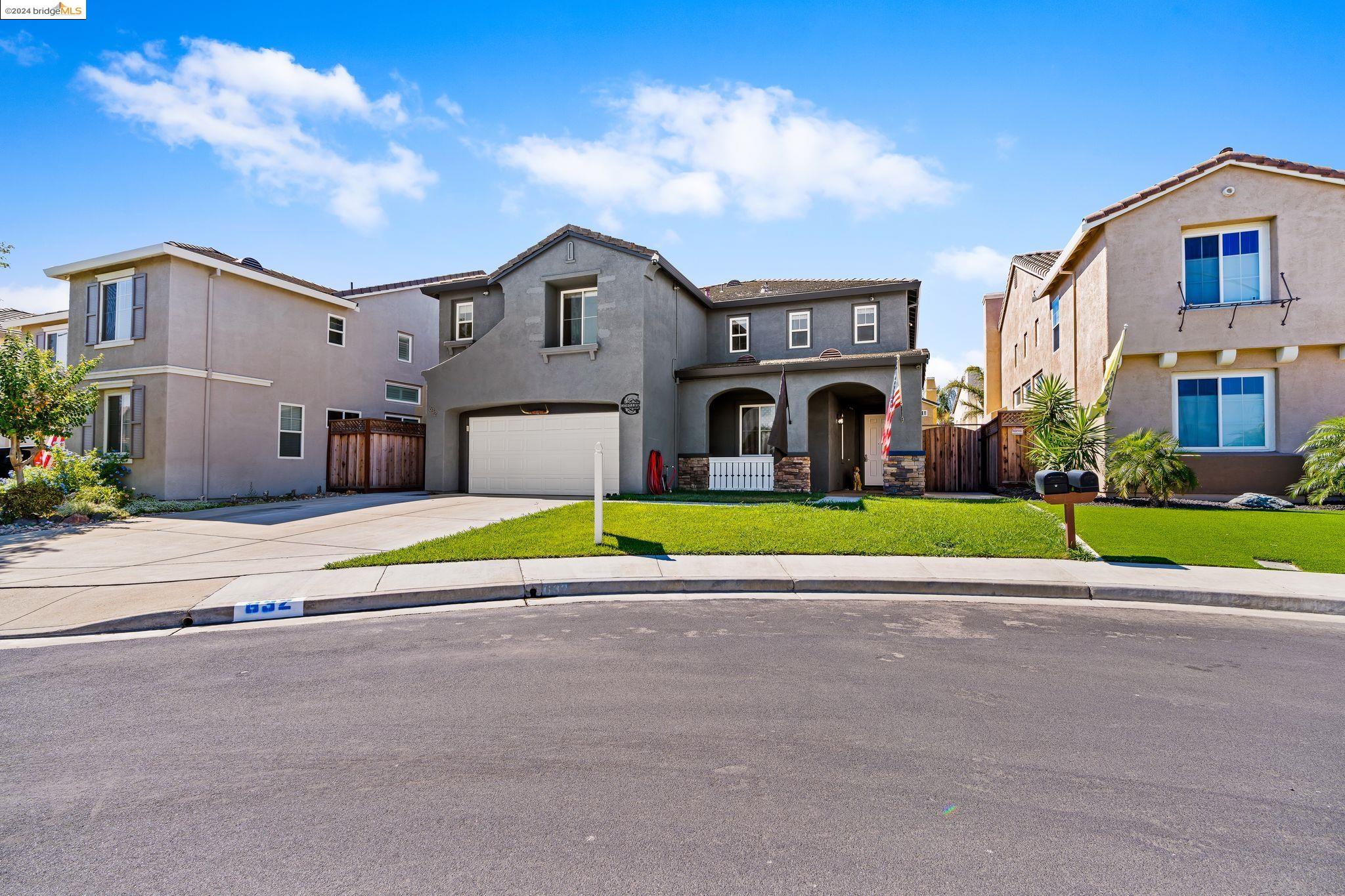 632 Cambridge Ct