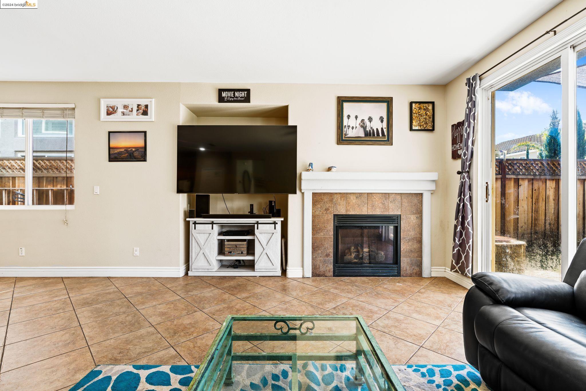 632 Cambridge Ct