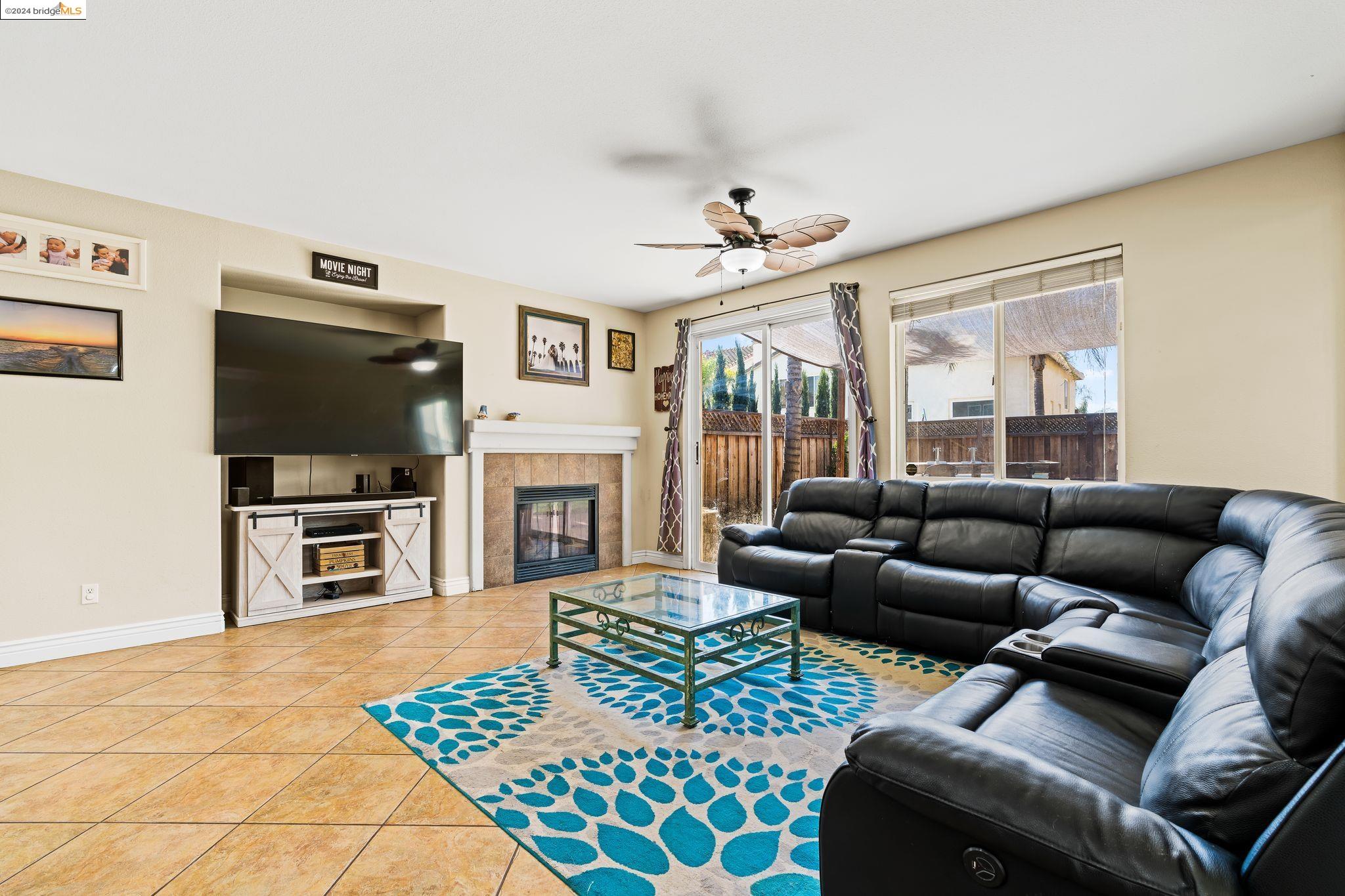 632 Cambridge Ct