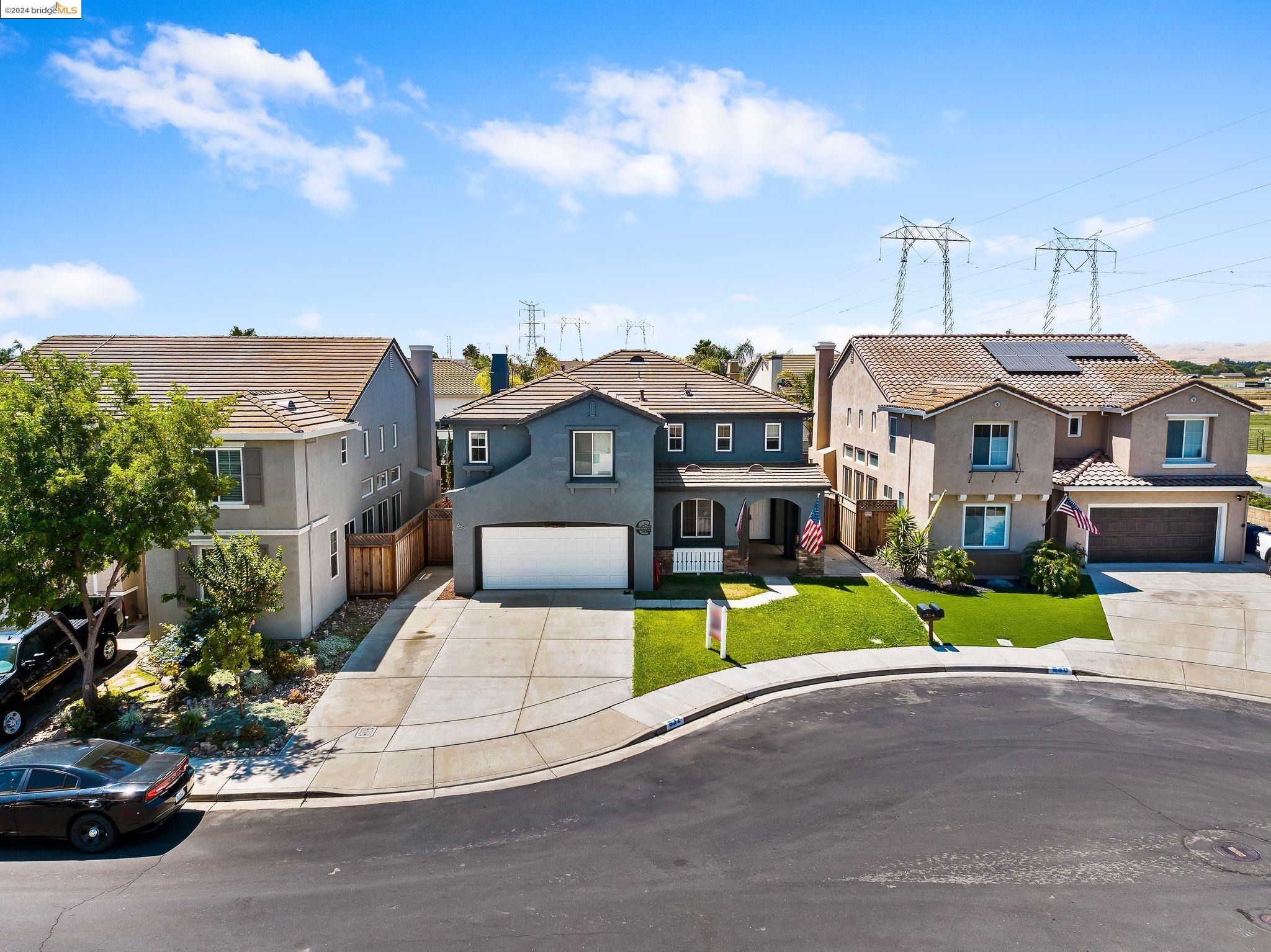 632 Cambridge Ct