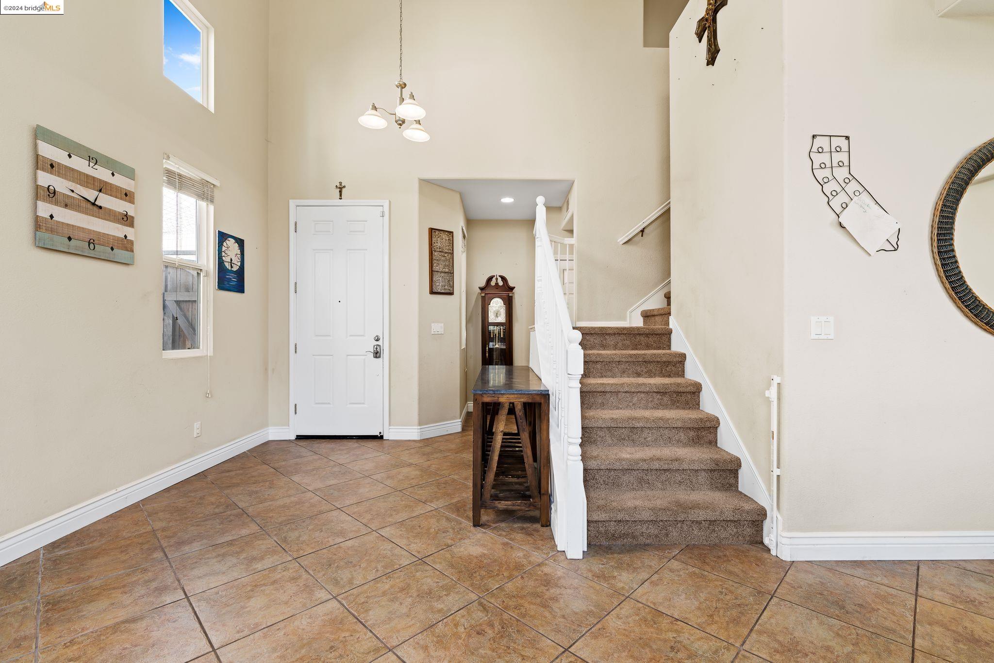 632 Cambridge Ct