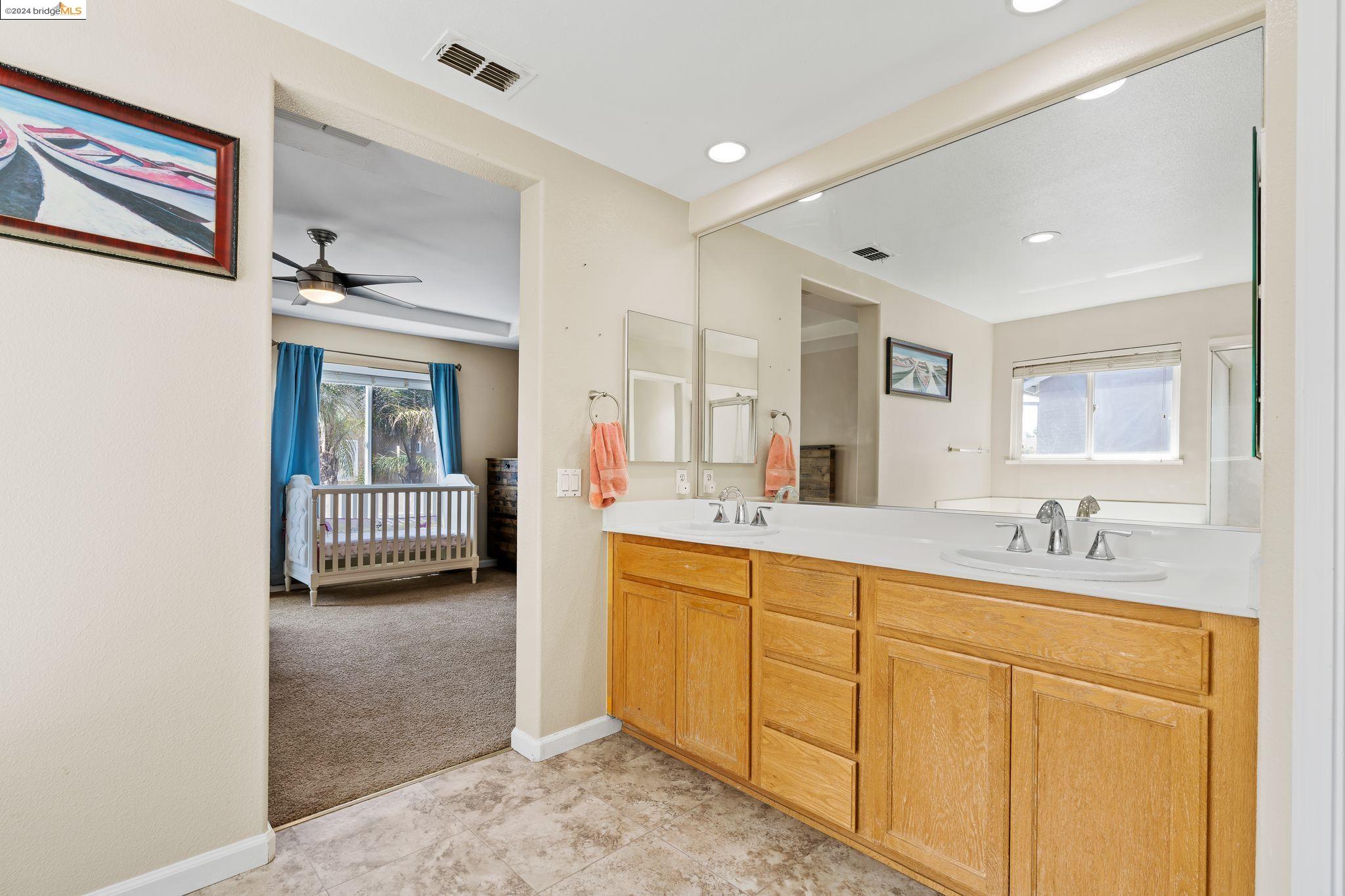 632 Cambridge Ct