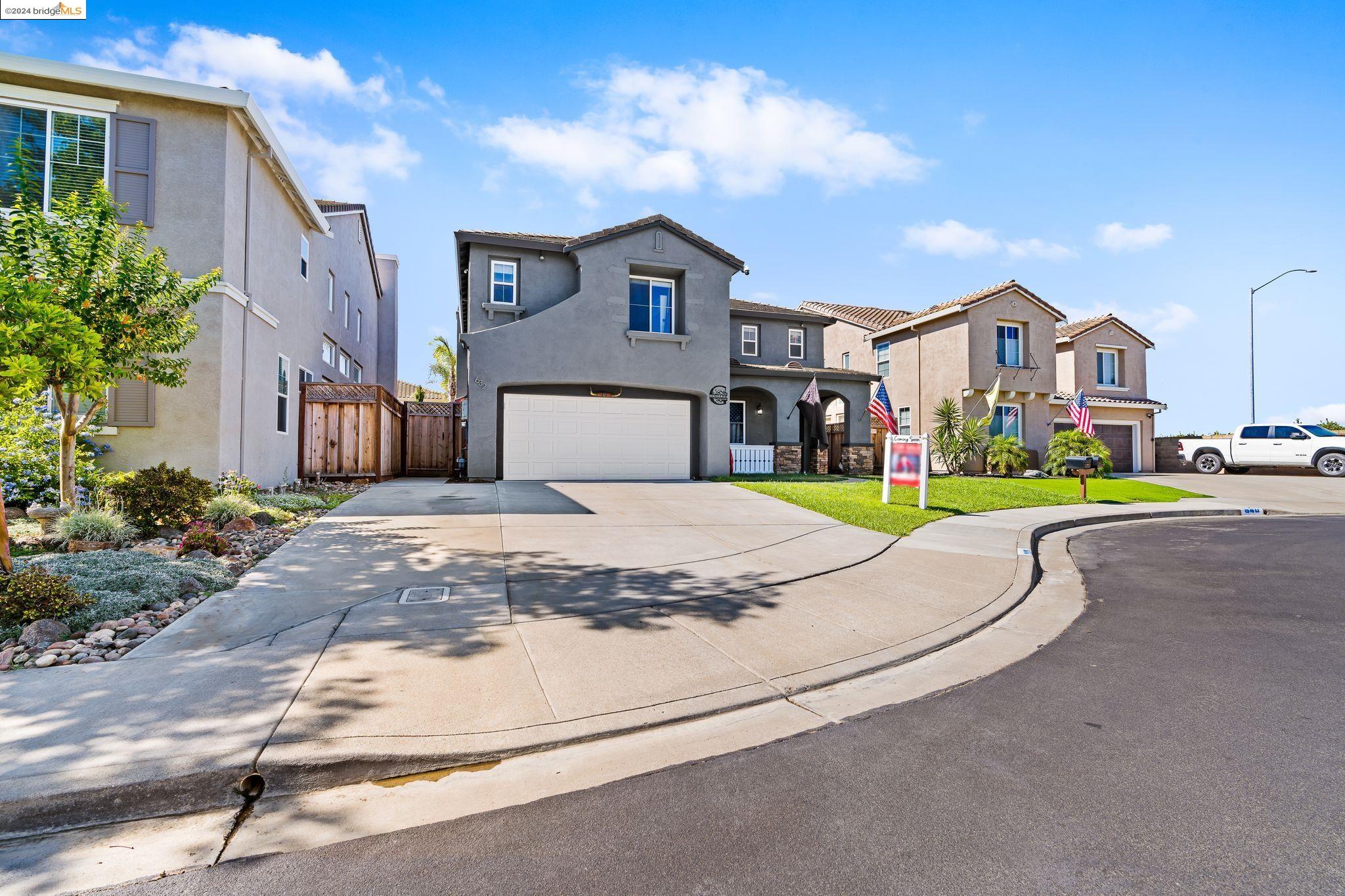632 Cambridge Ct