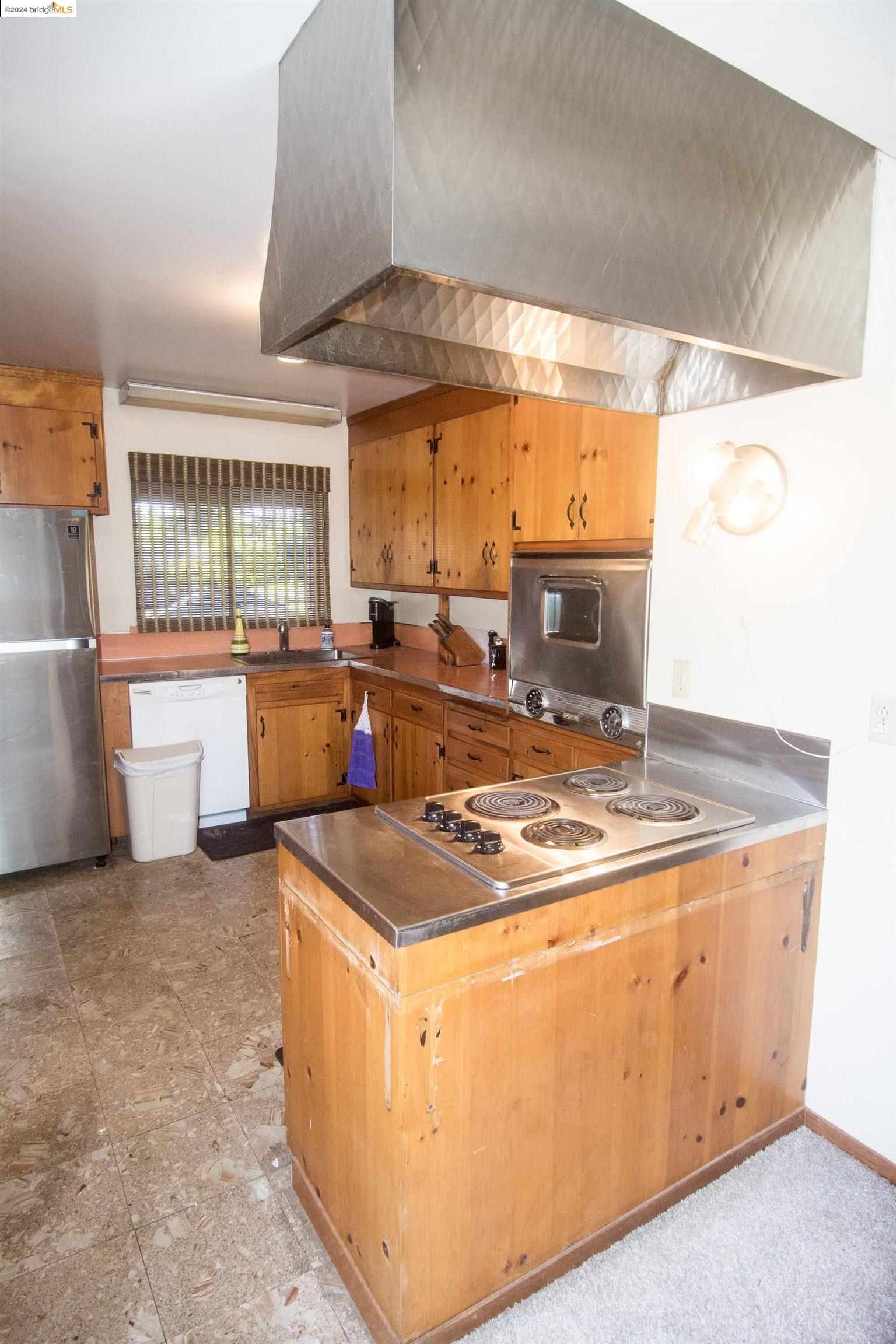 1718 Vernier Dr