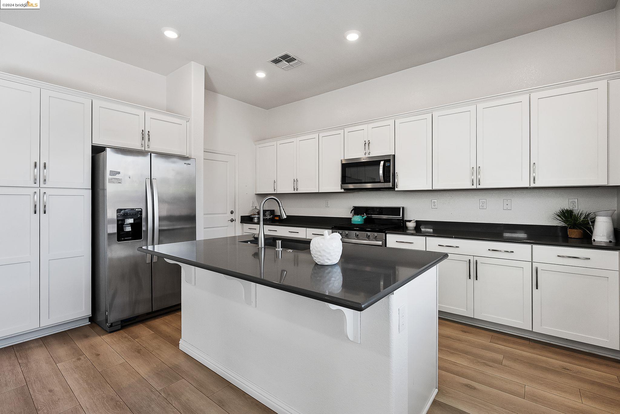 86 Kestral Way