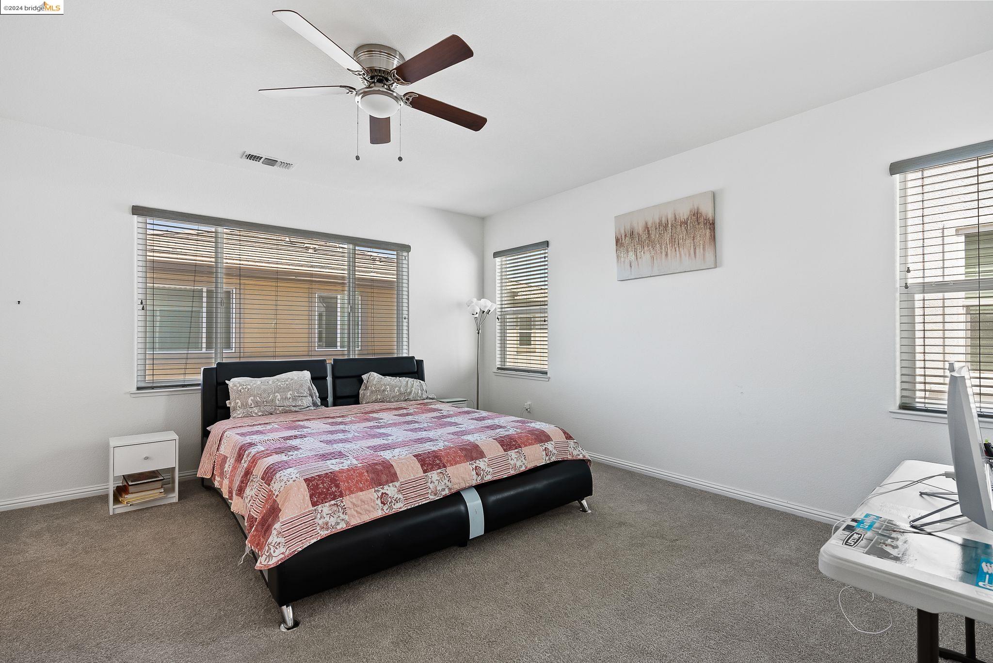86 Kestral Way