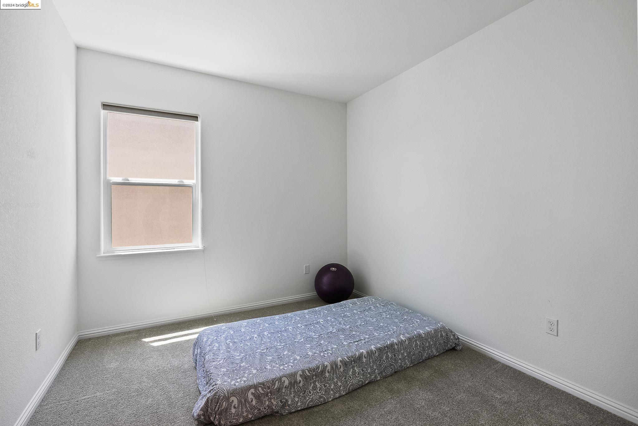 86 Kestral Way