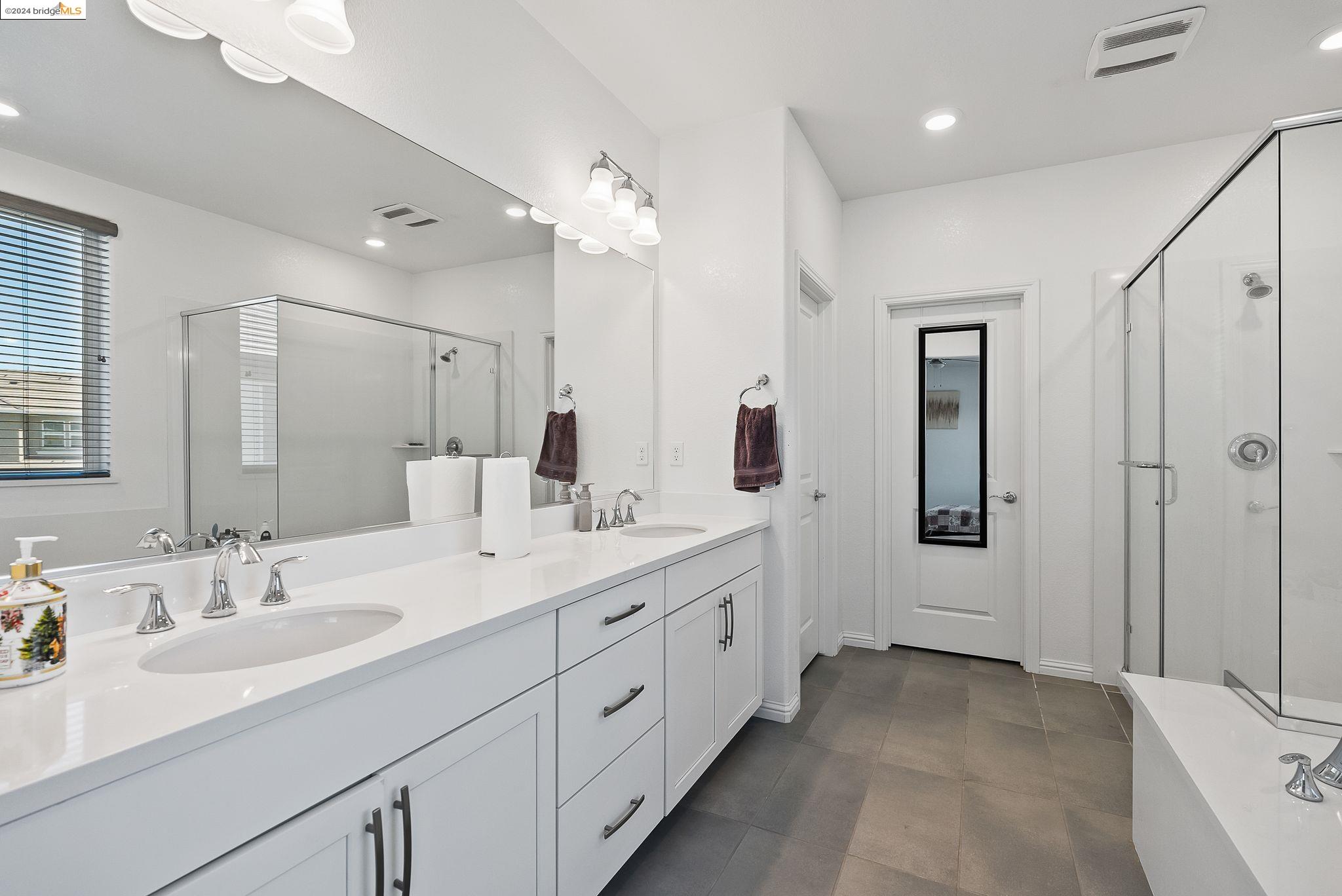 86 Kestral Way