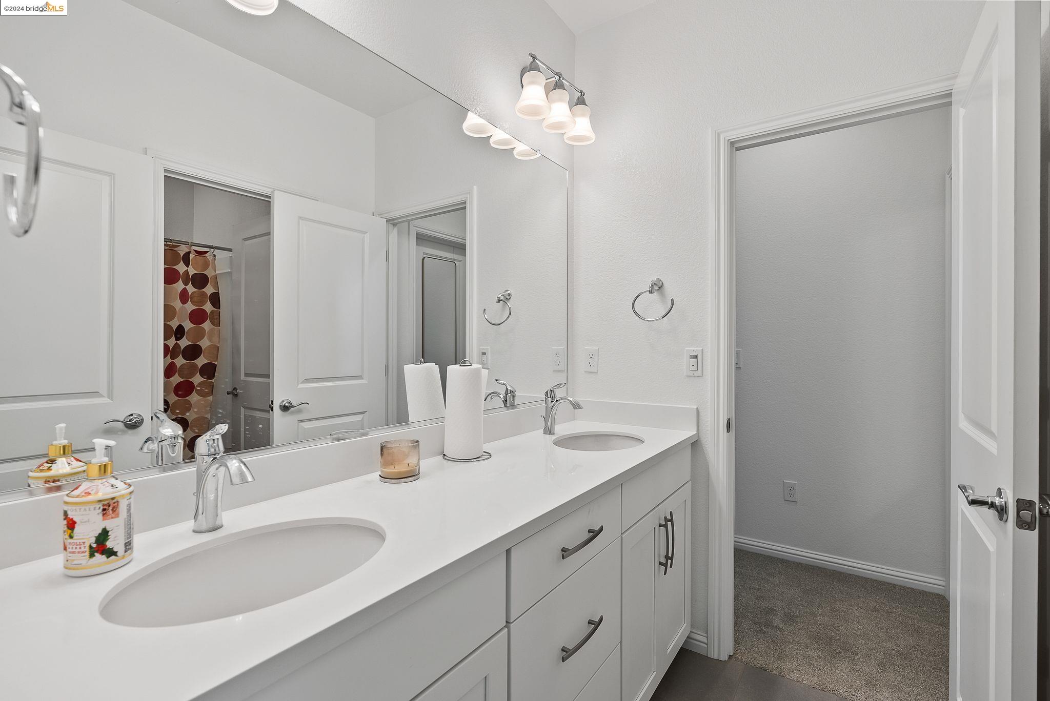 86 Kestral Way