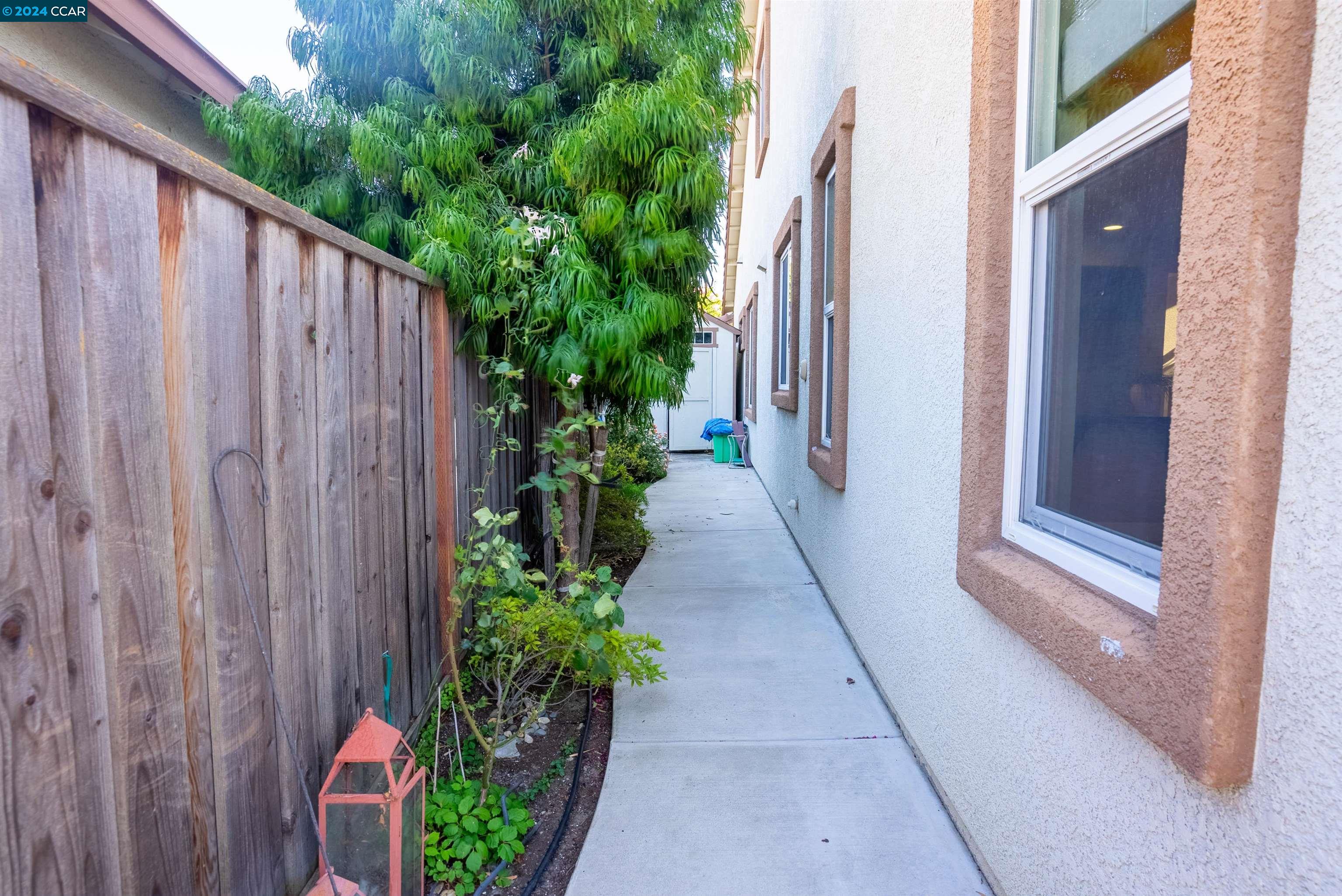 2260 Eastport Drive