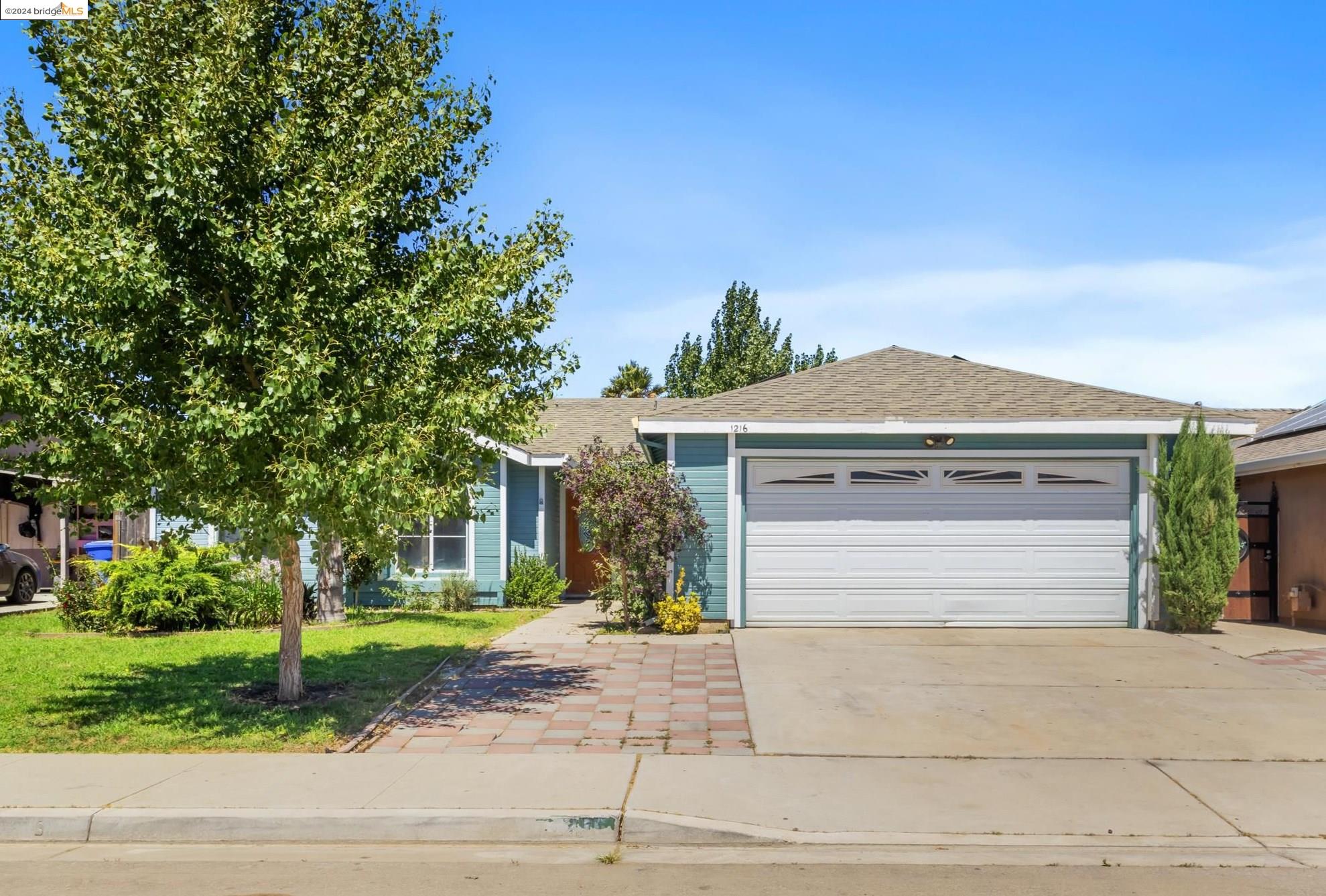1216 Morris Ave