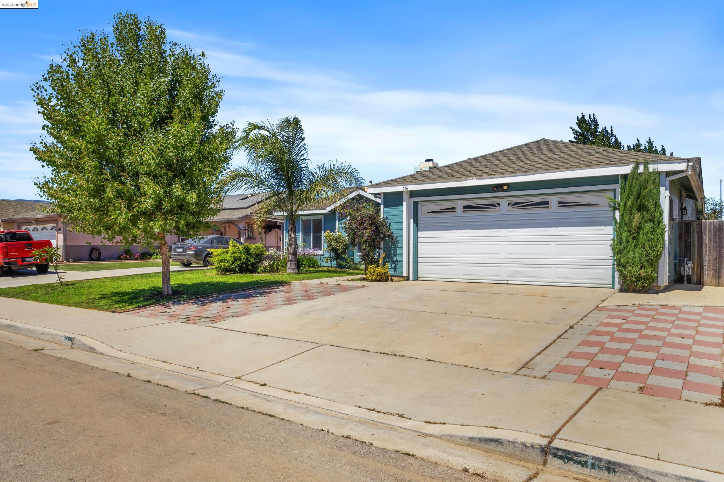 1216 Morris Ave