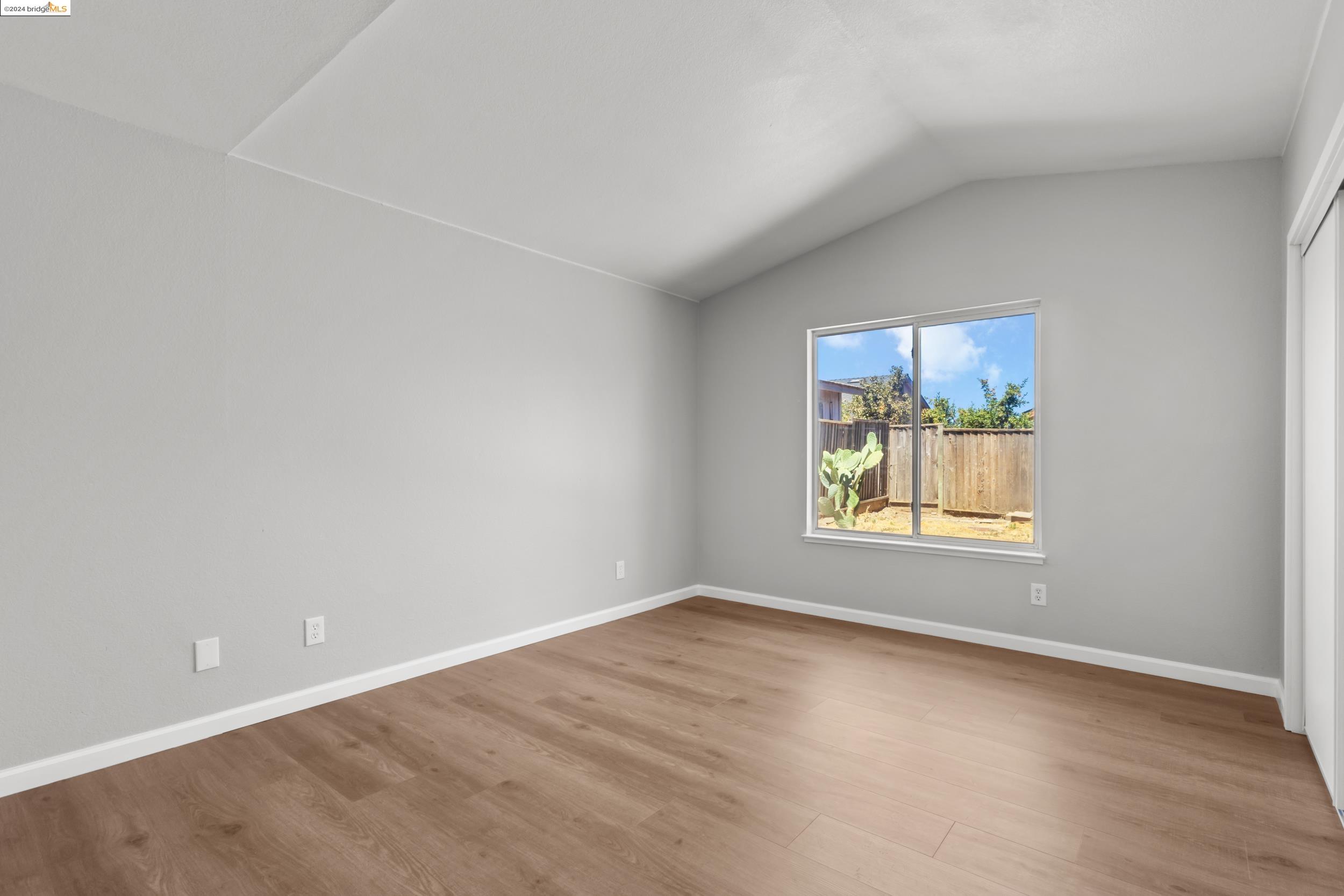1216 Morris Ave