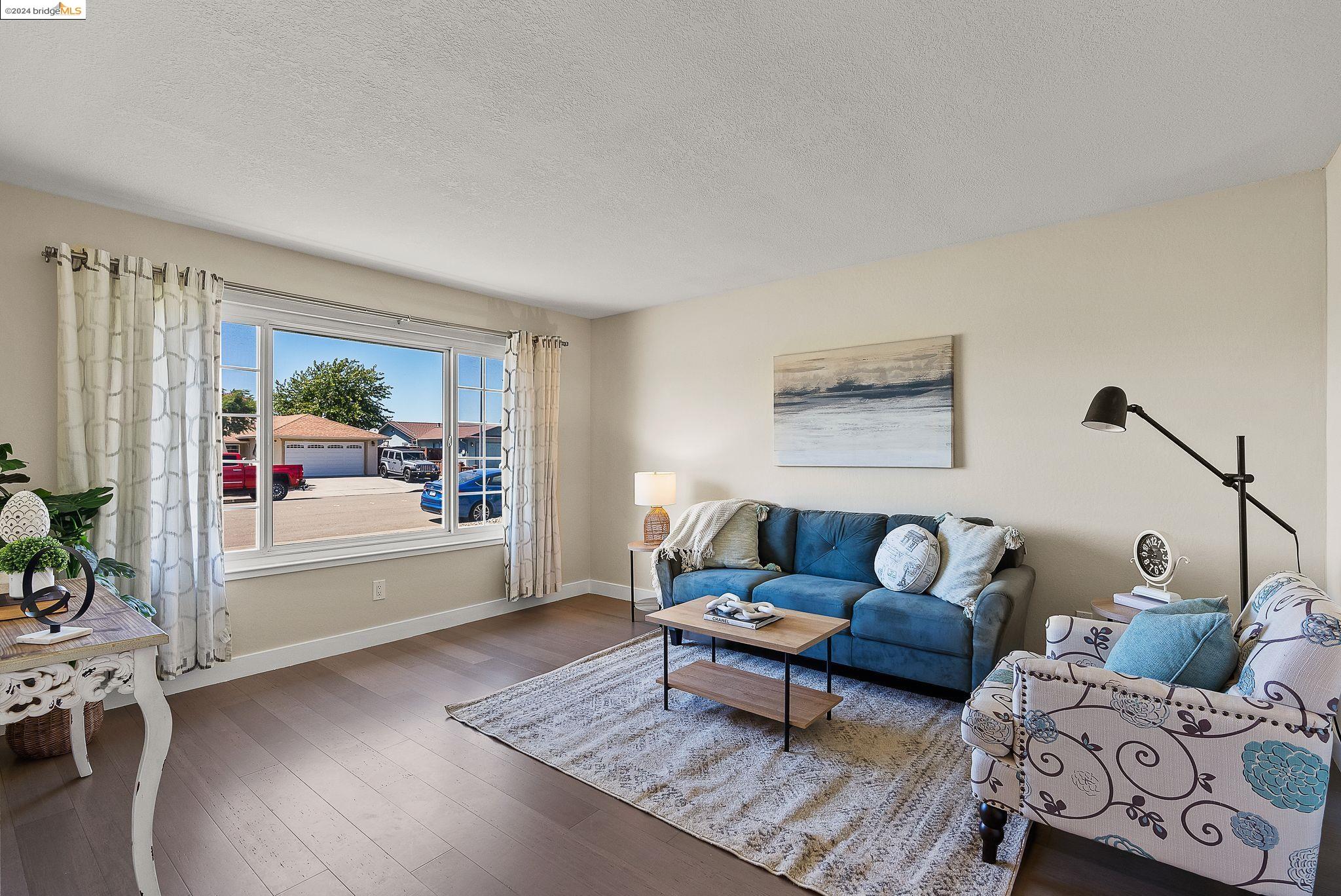 2335 Bluebell Dr
