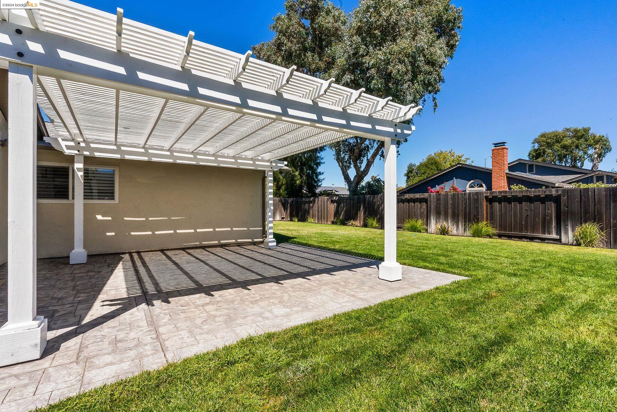 2335 Bluebell Dr