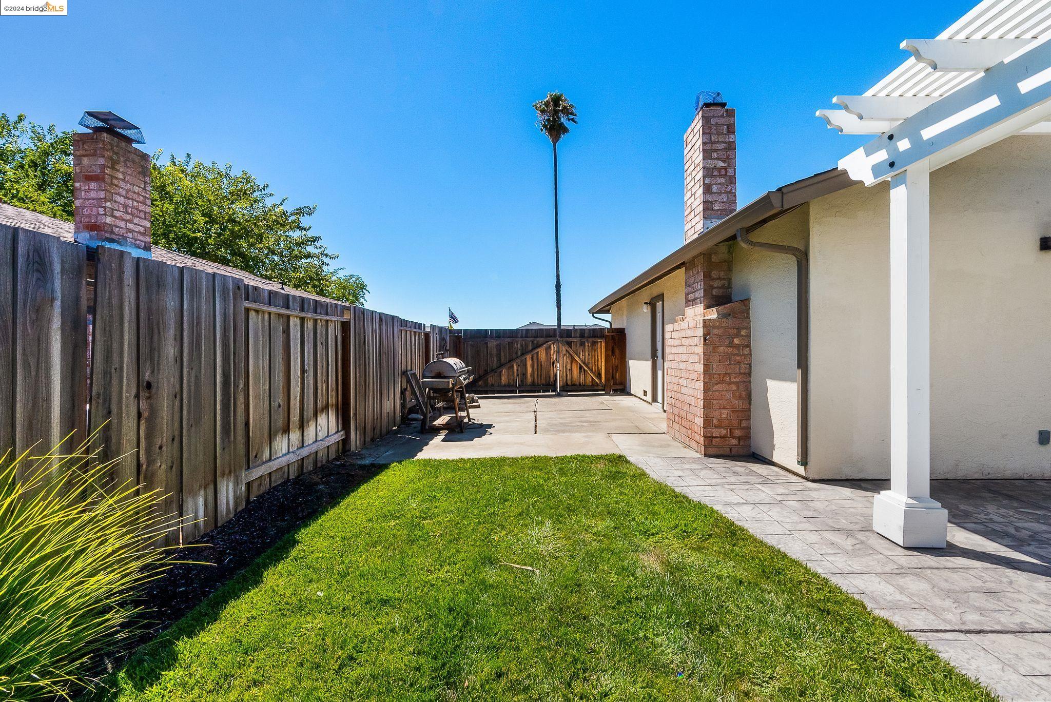 2335 Bluebell Dr