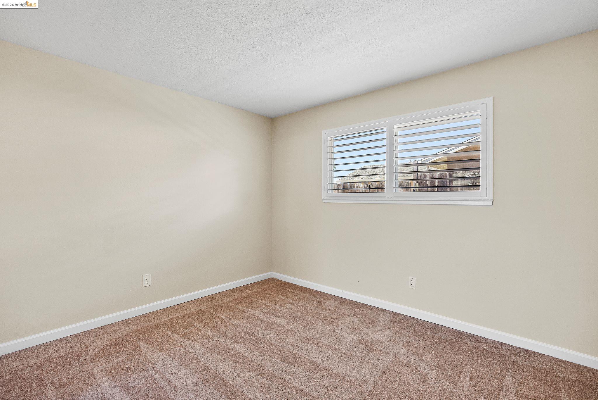 2335 Bluebell Dr
