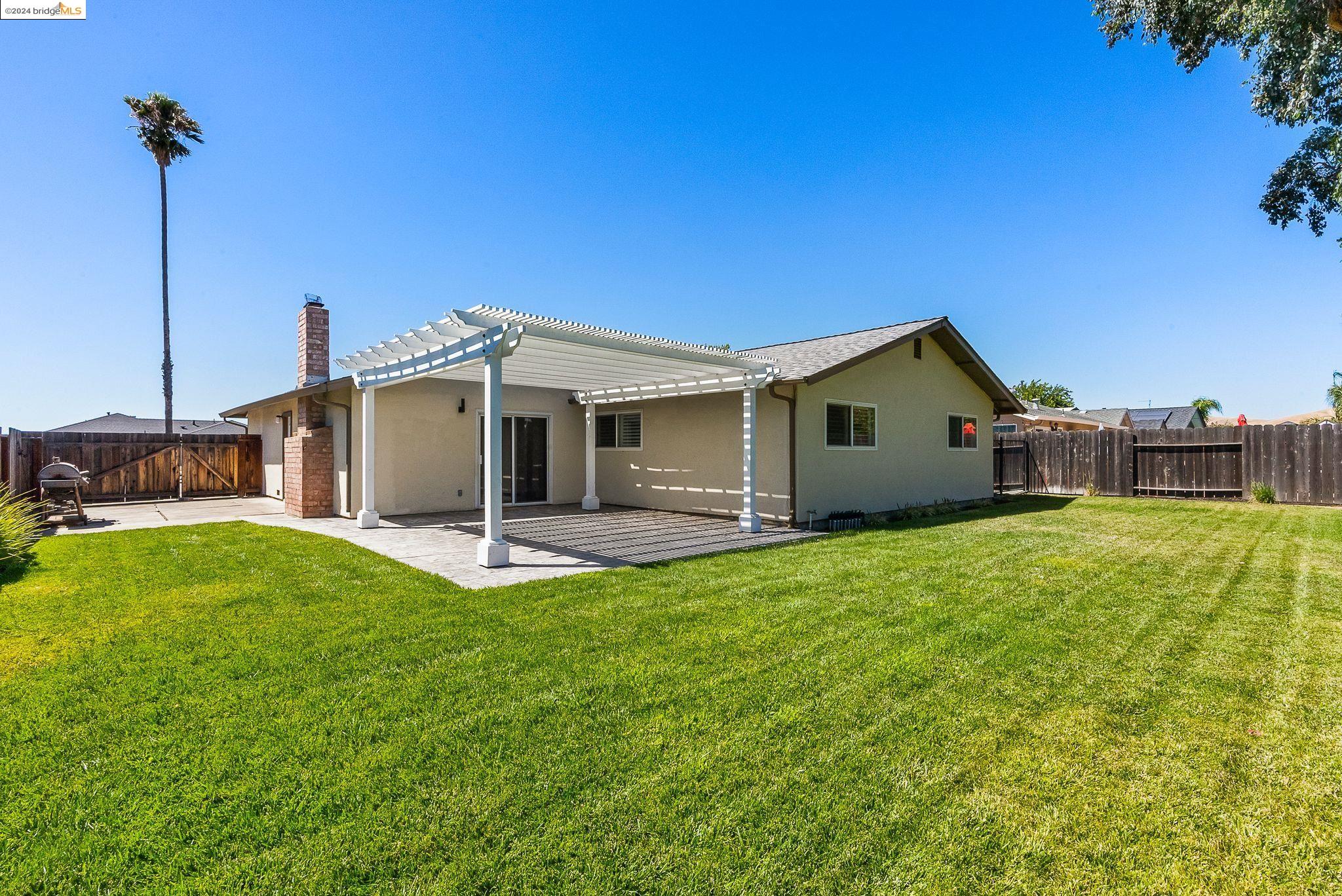 2335 Bluebell Dr