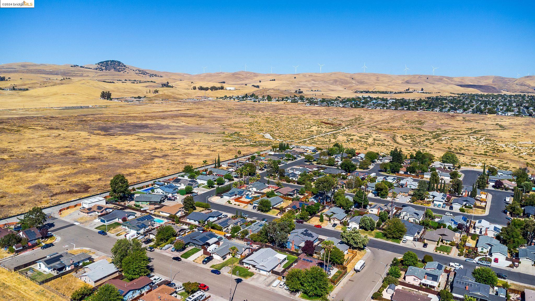 2335 Bluebell Dr