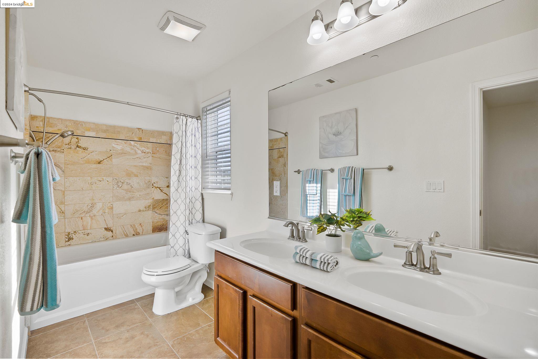 1112 Lavender Dr