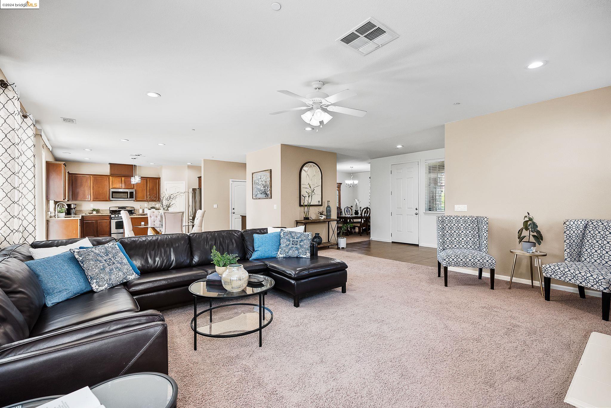 1112 Lavender Dr