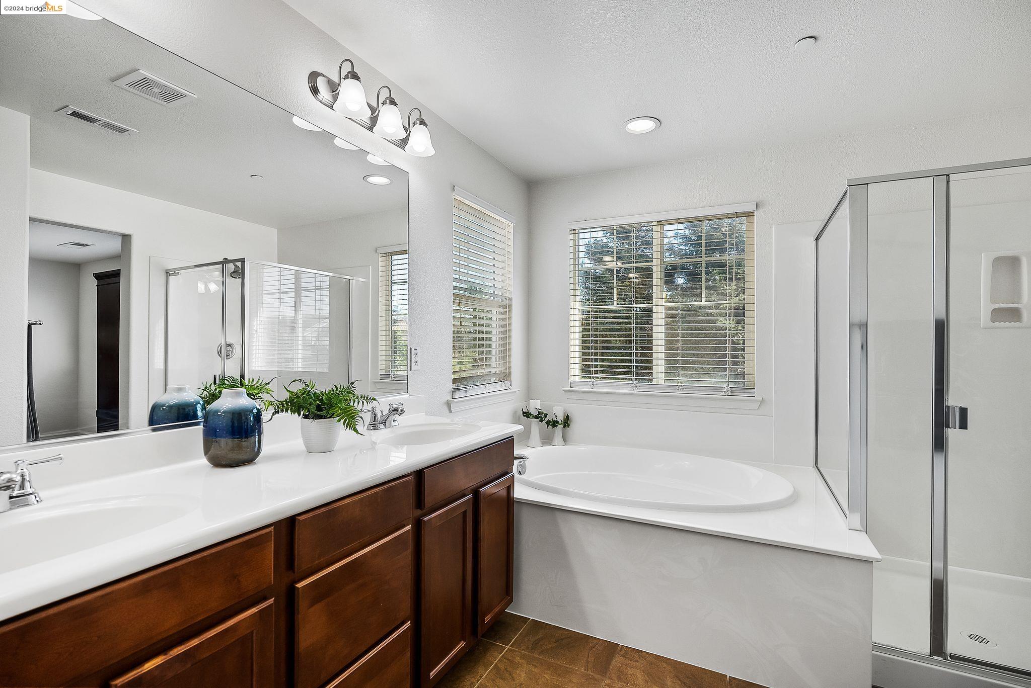 1112 Lavender Dr