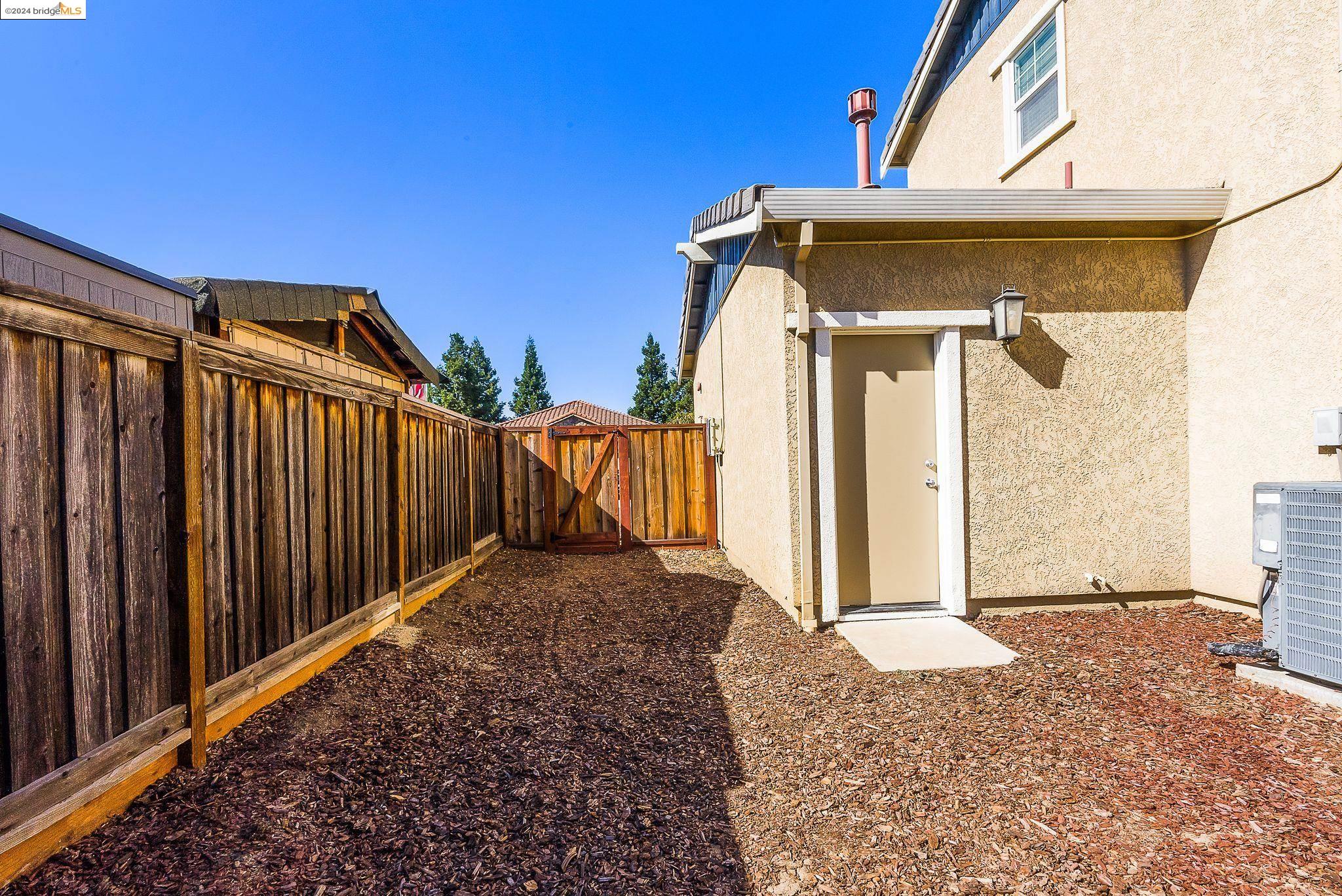 1112 Lavender Dr