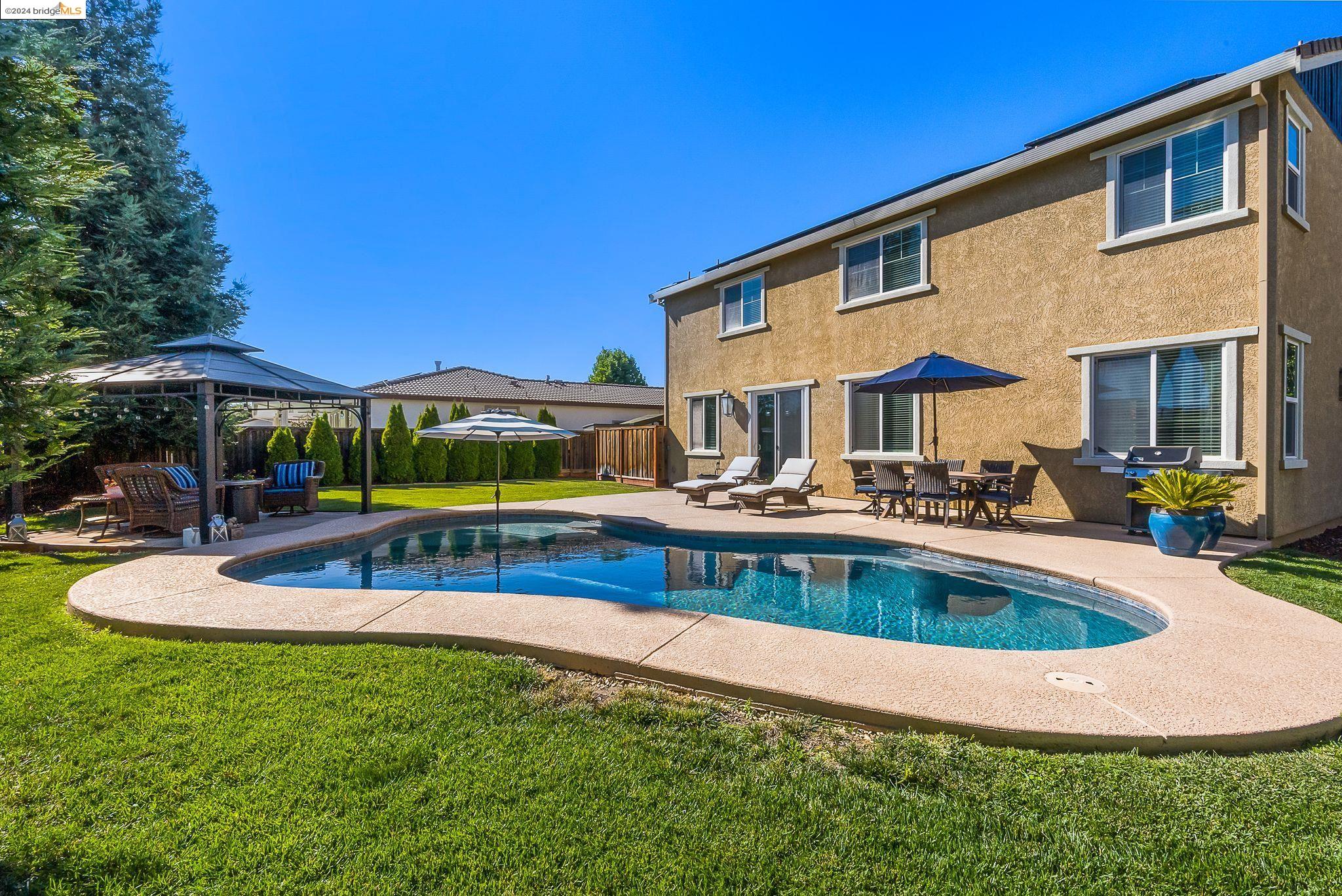1112 Lavender Dr