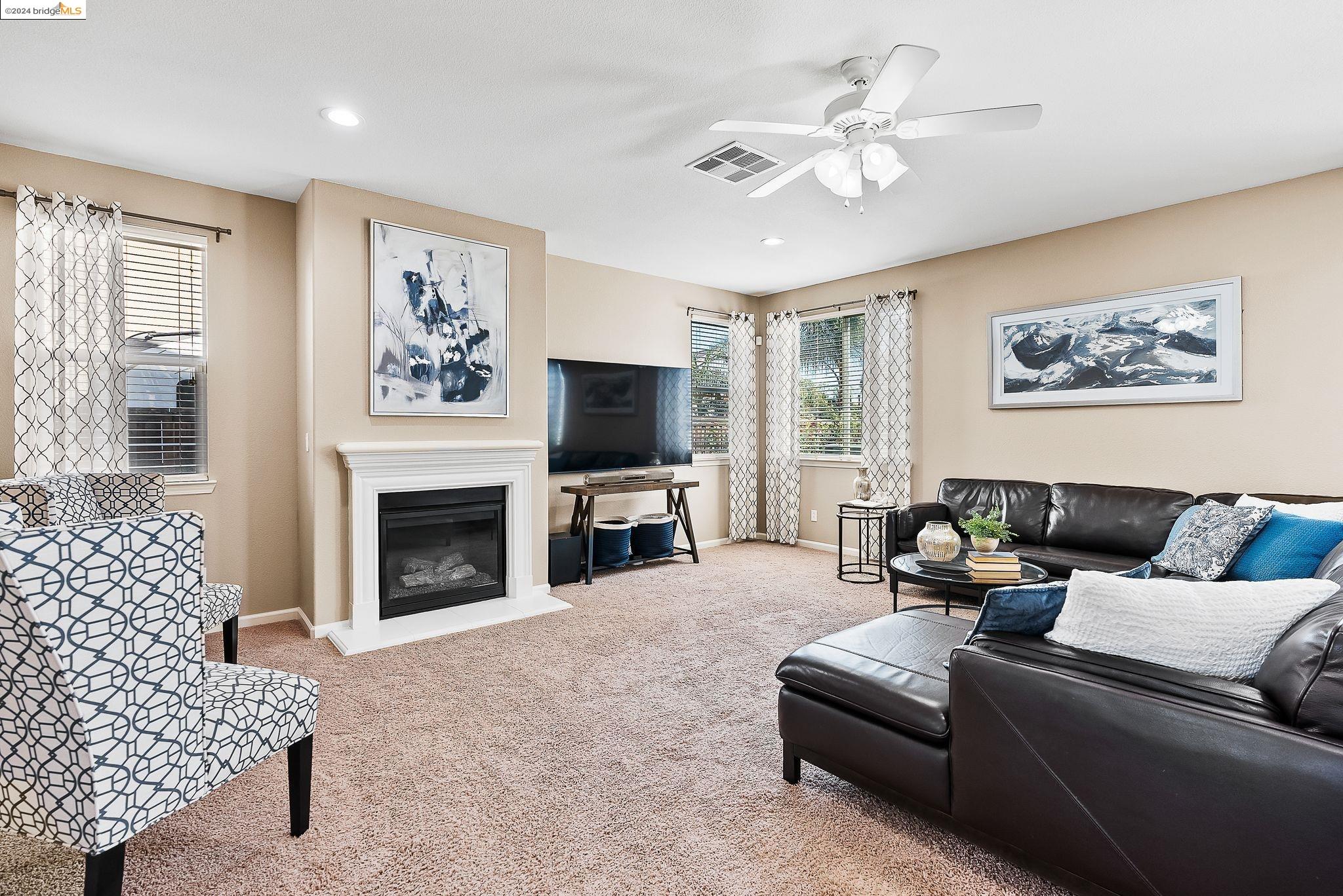 1112 Lavender Dr