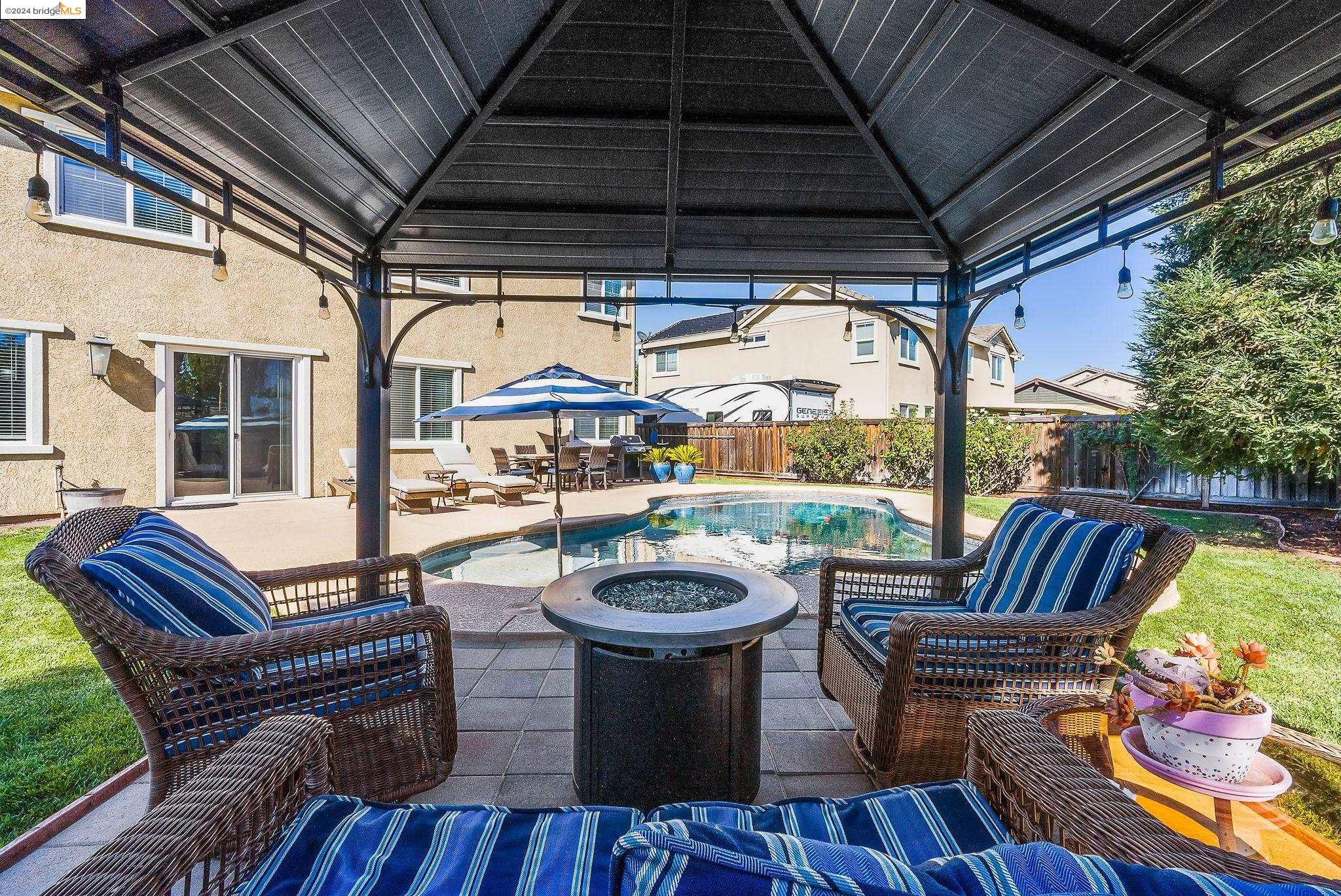 1112 Lavender Dr