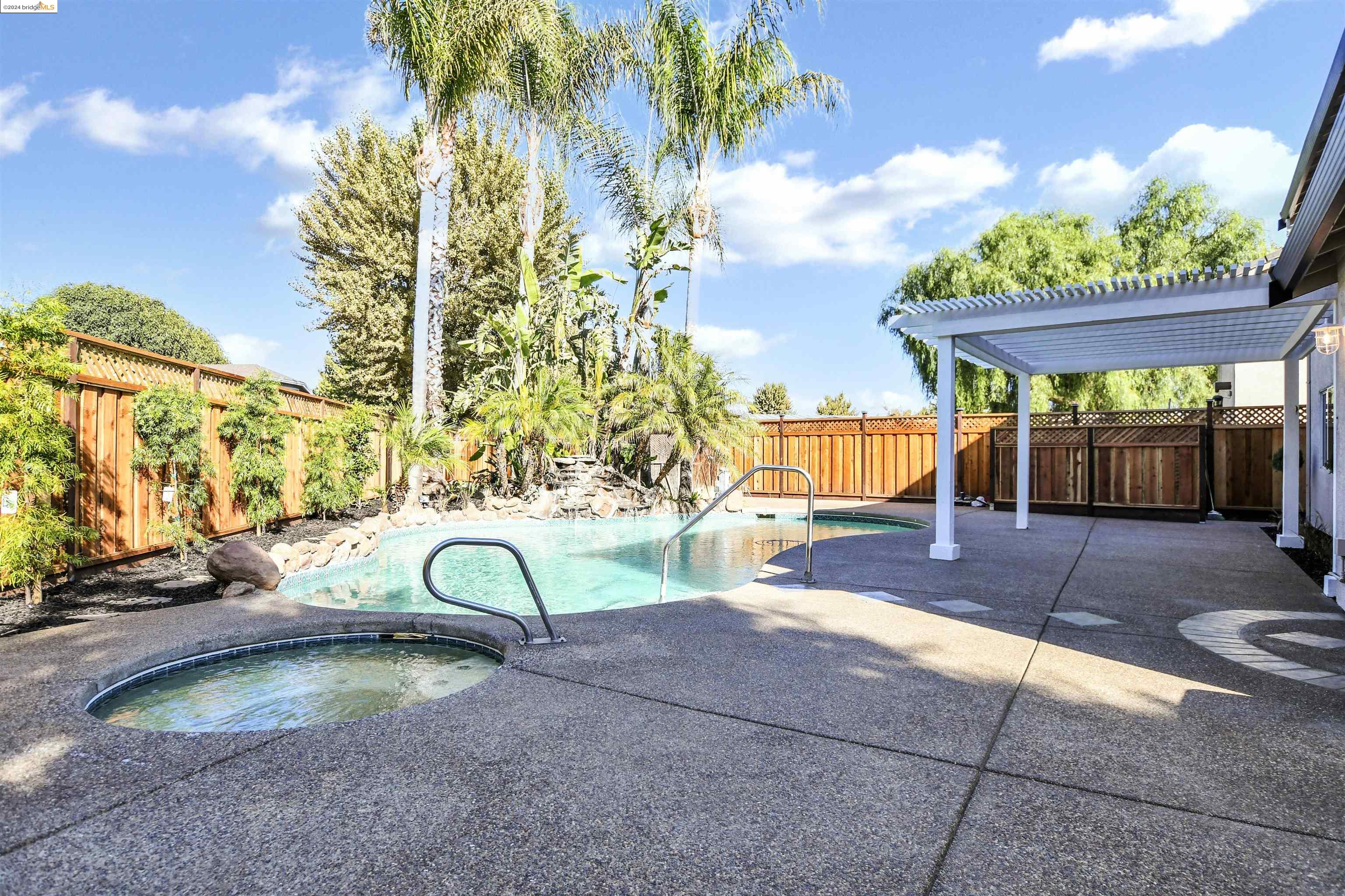 4149 N Anchor Court