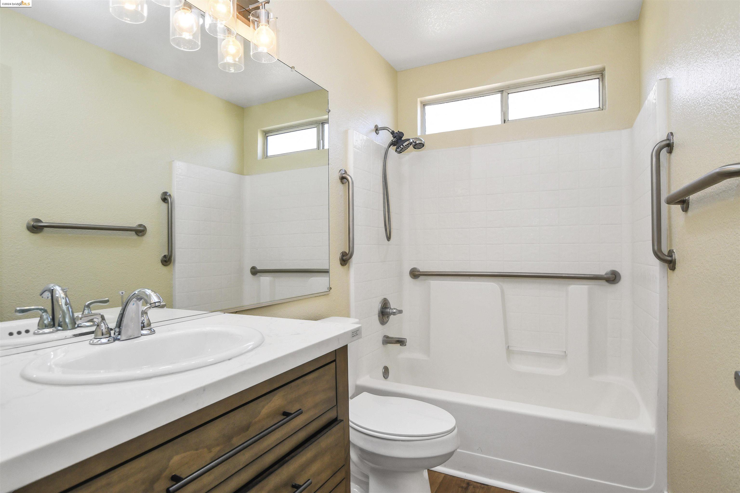 4149 N Anchor Court