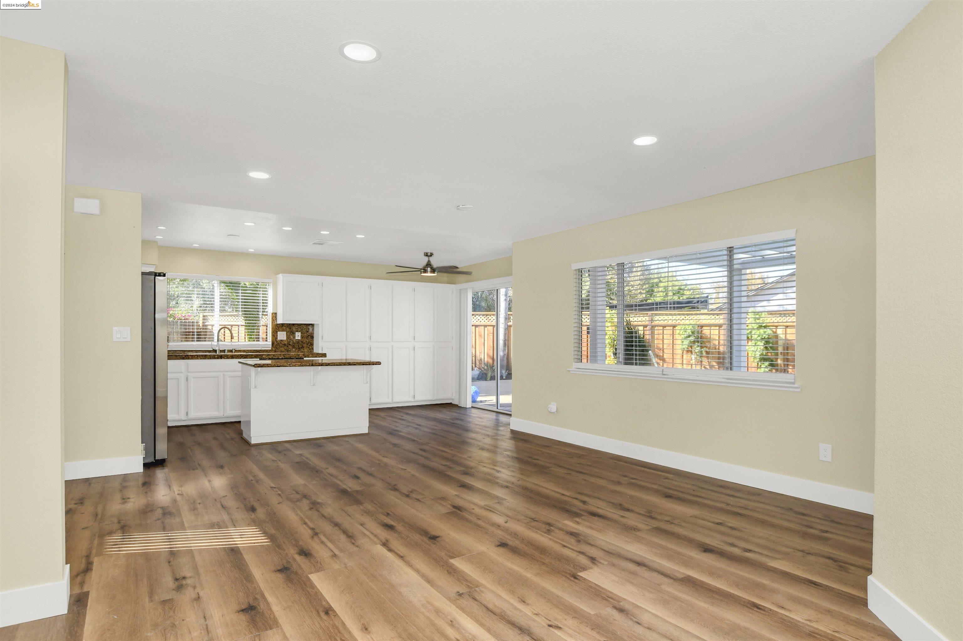 4149 N Anchor Court