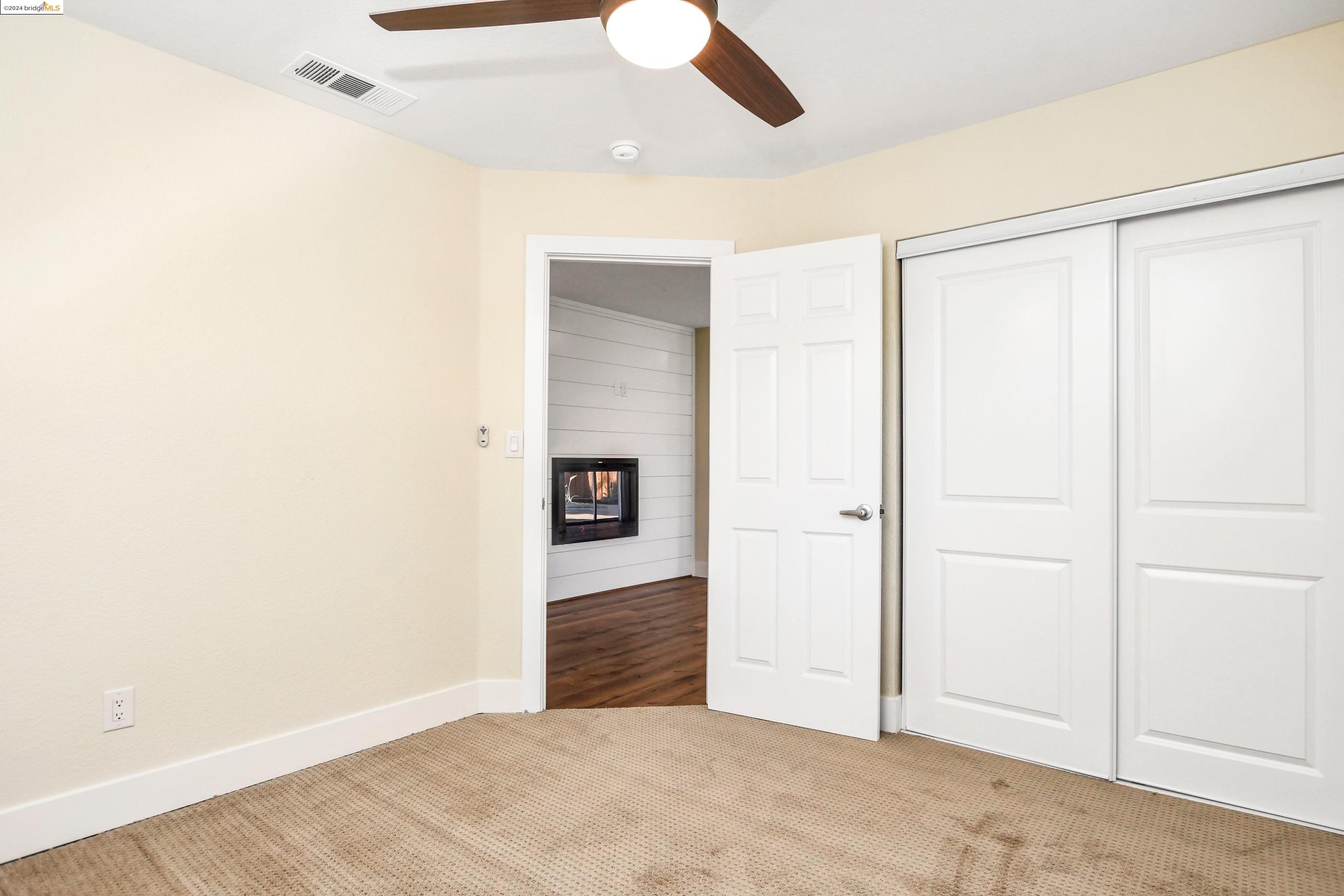 4149 N Anchor Court