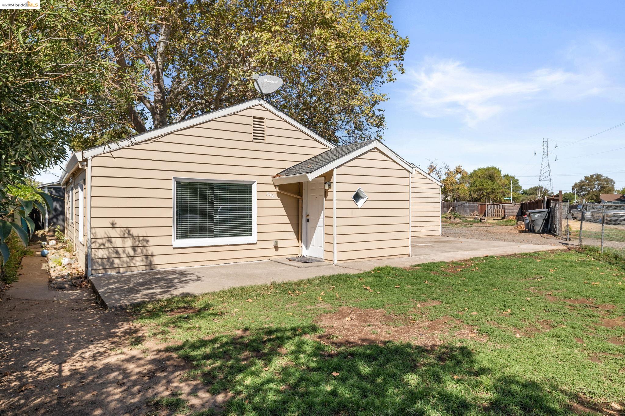 3401 Alvarado Blvd
