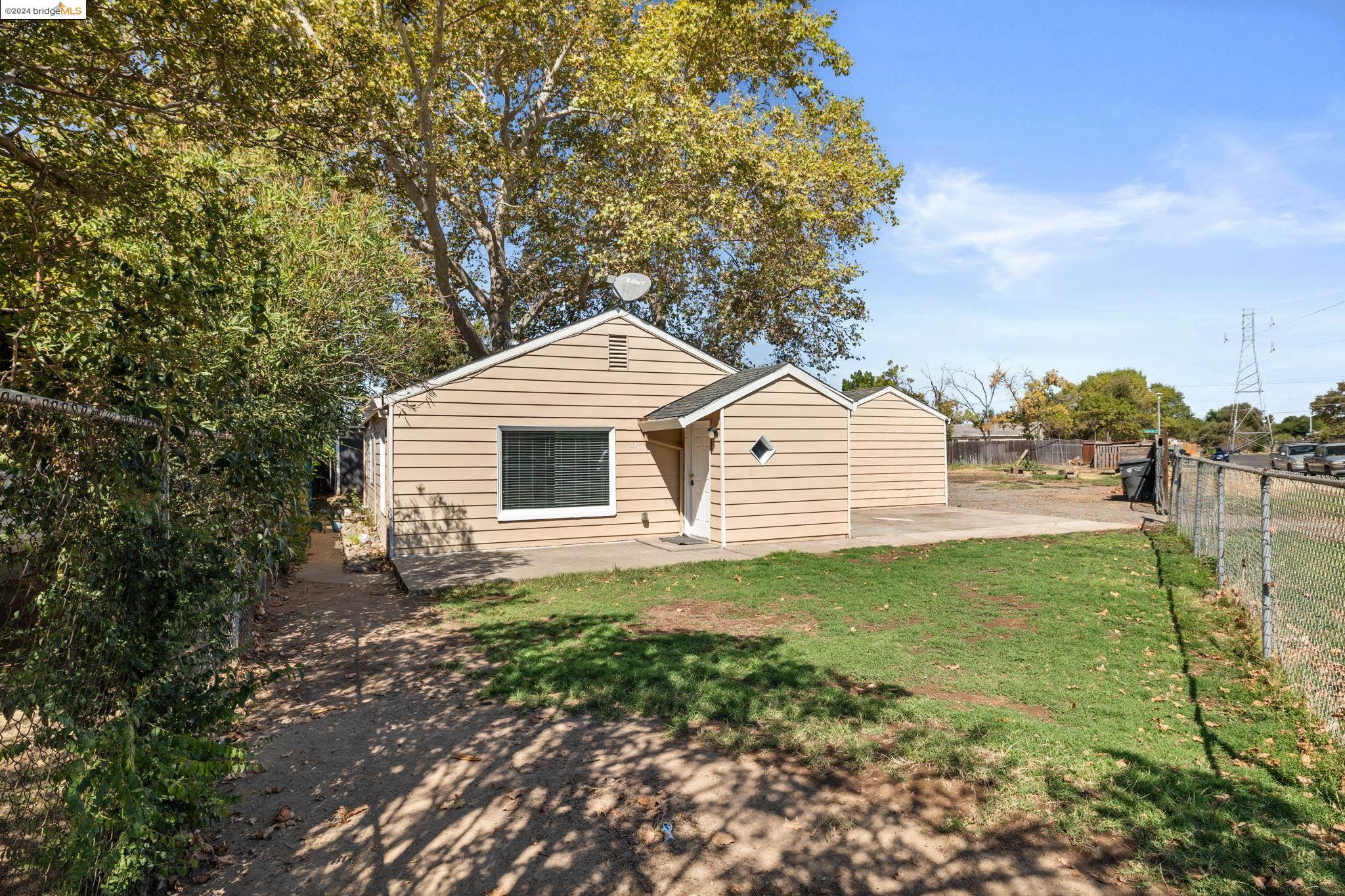 3401 Alvarado Blvd