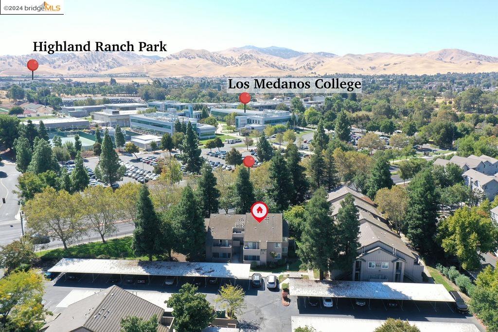 2263 Lakeview Cir