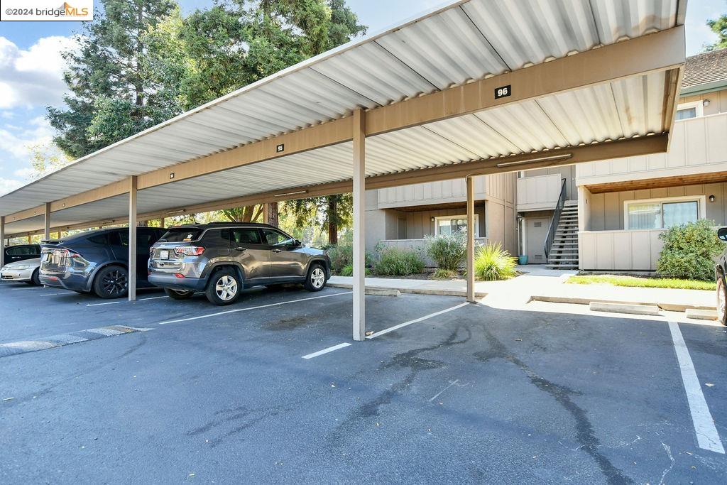 2263 Lakeview Cir