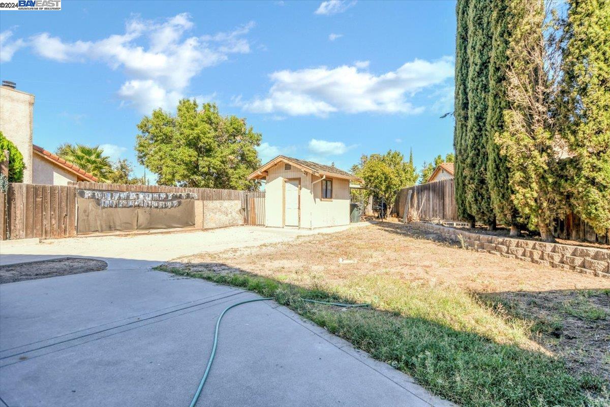 2509 Roca Dr