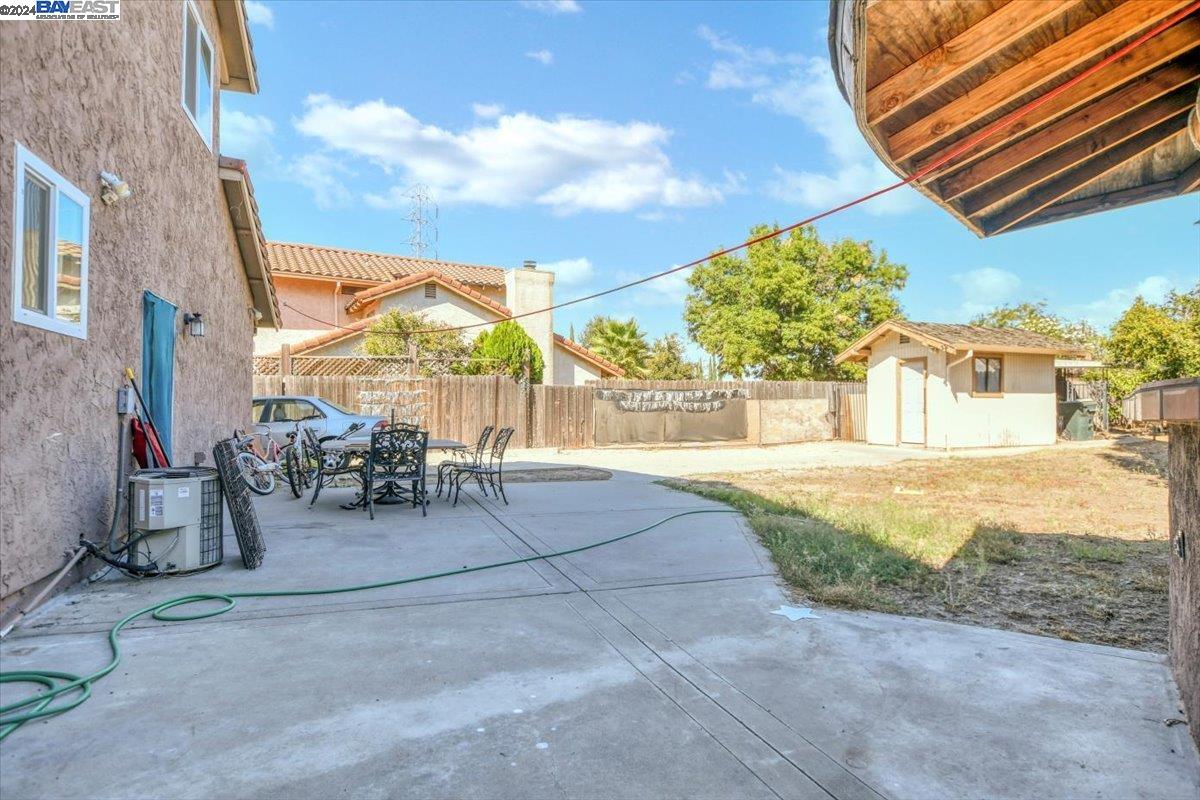 2509 Roca Dr