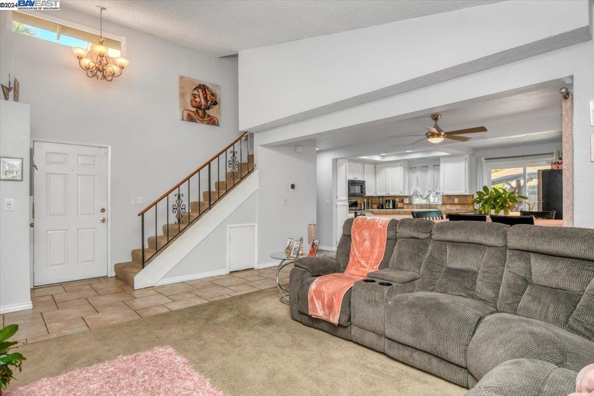2509 Roca Dr