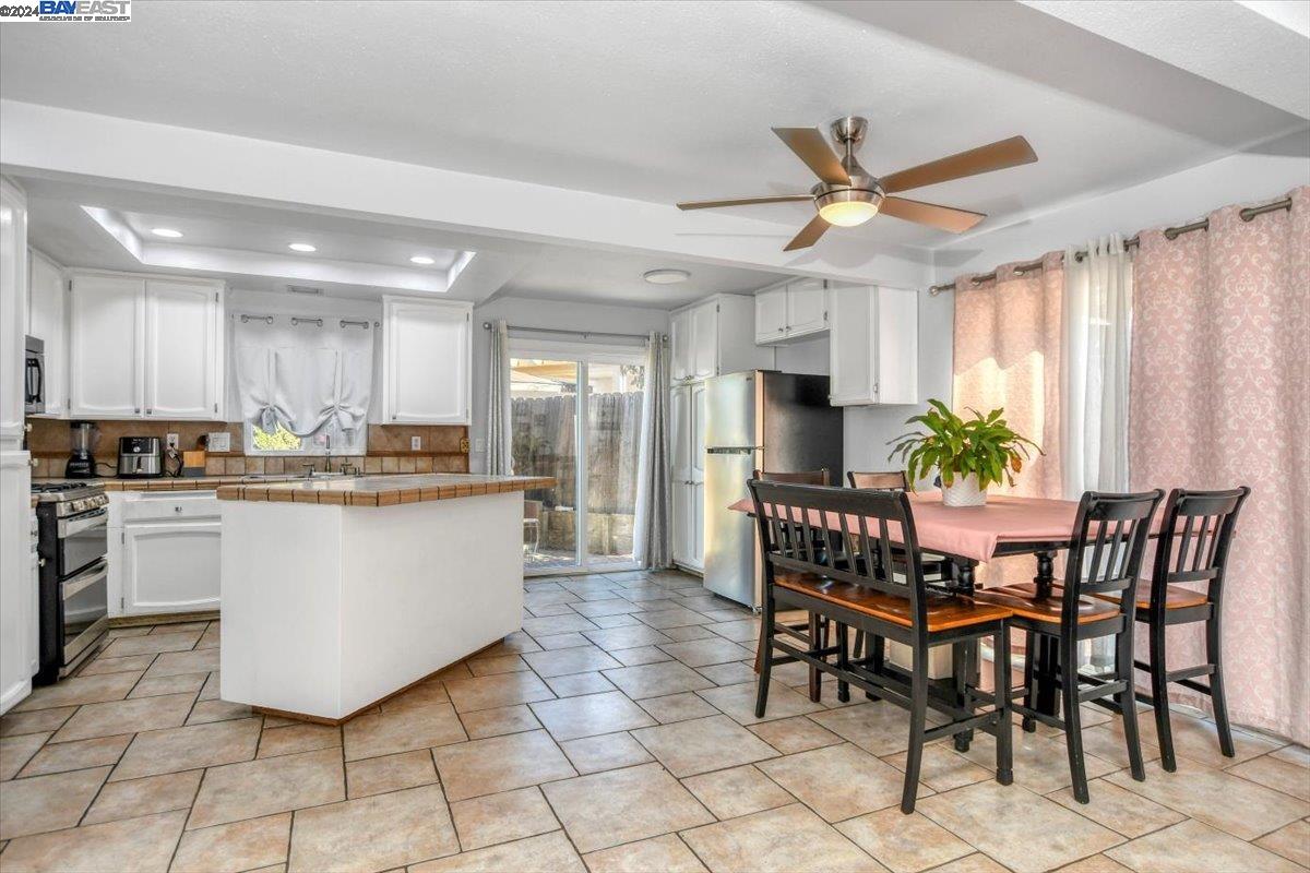 2509 Roca Dr