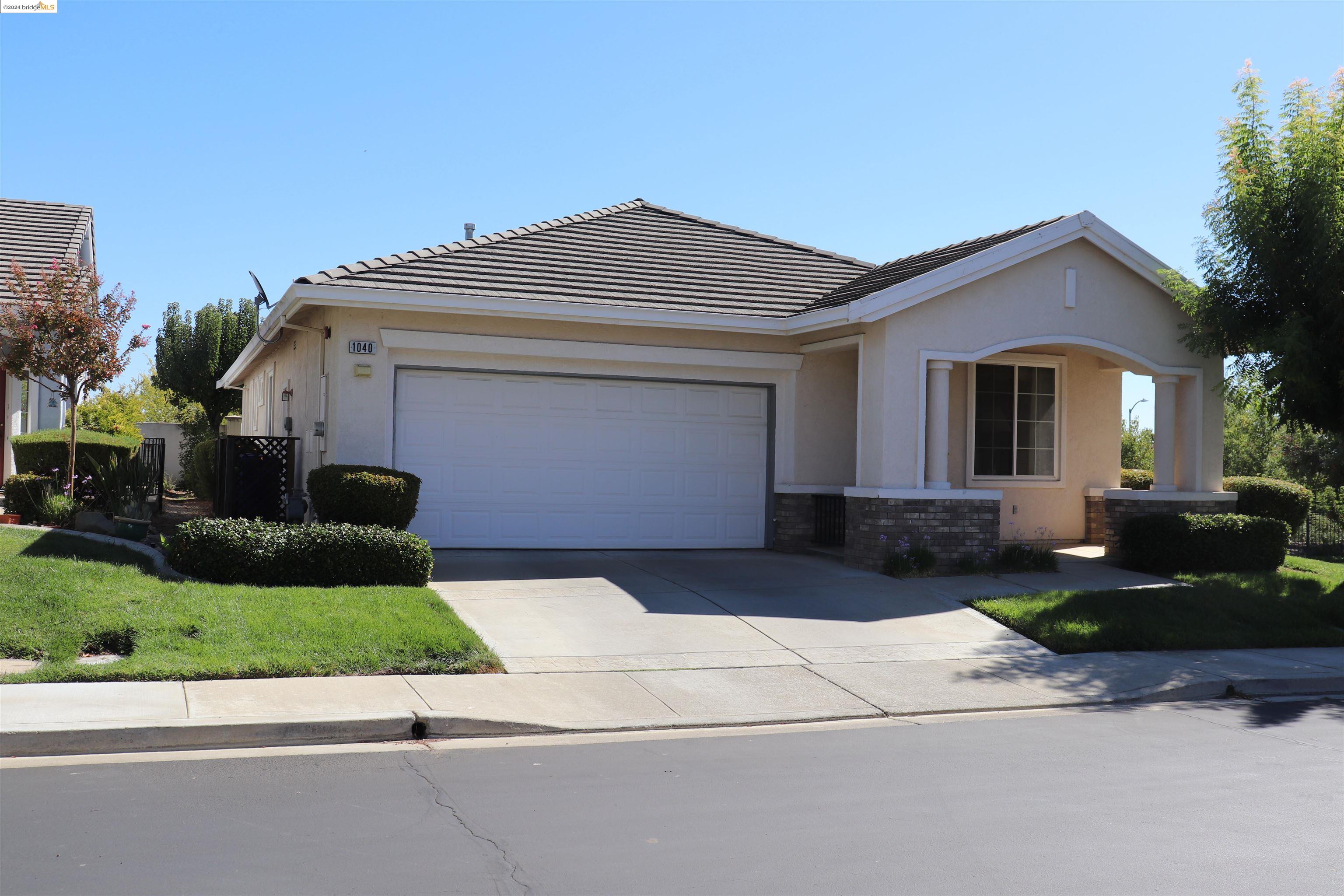 1040 Bismarck Terrace