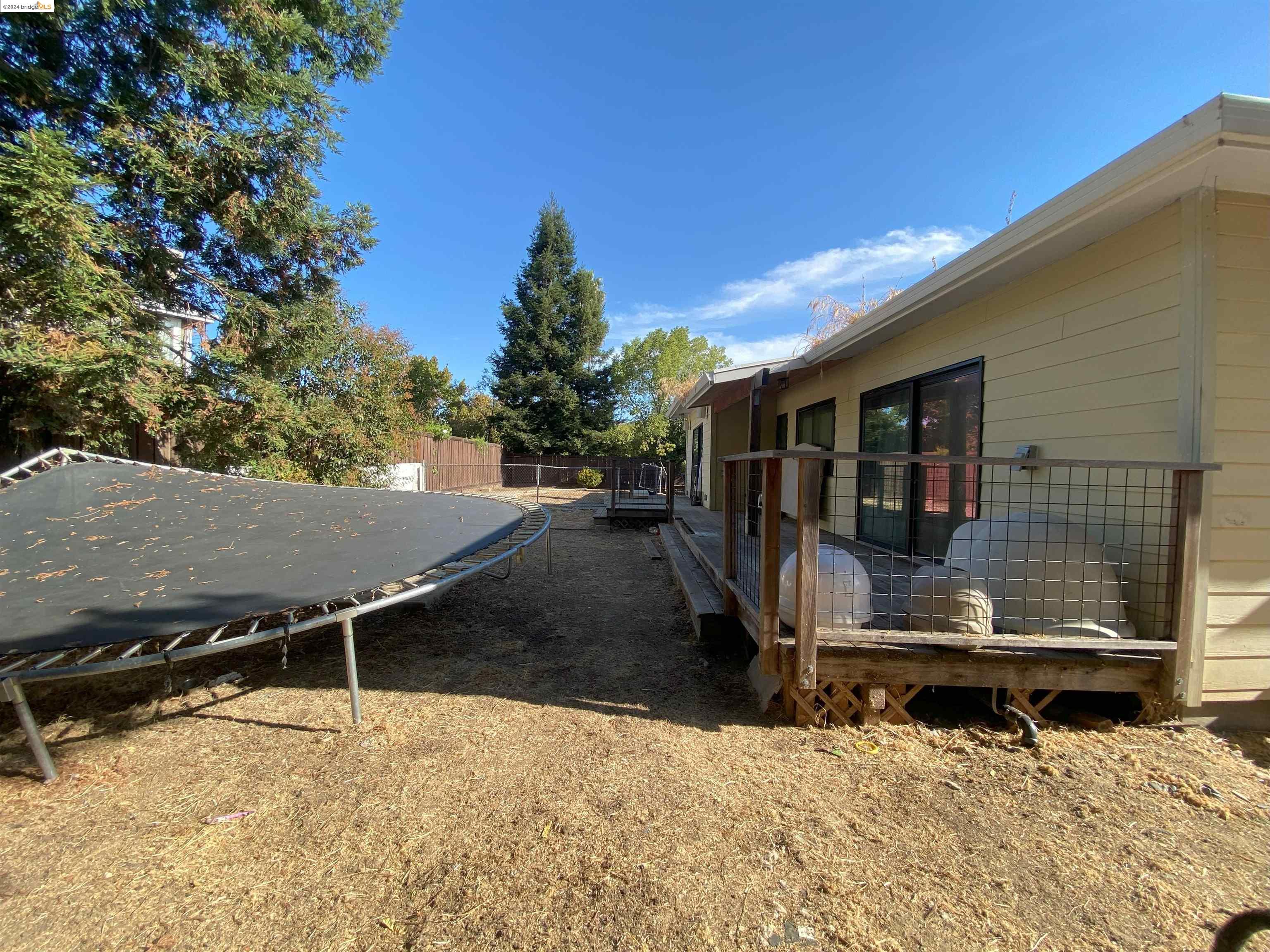 1133 Crowe Pl