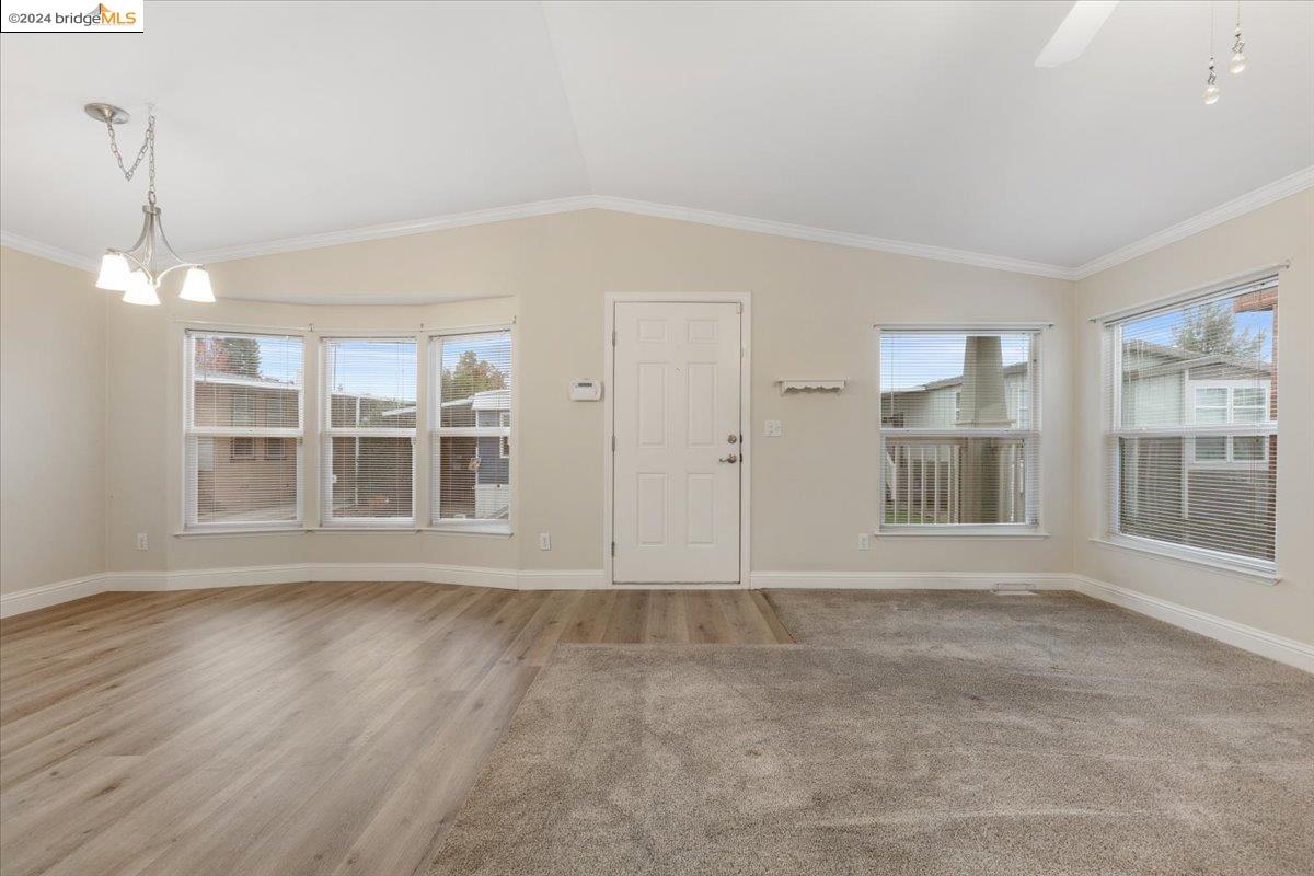 3660 Walnut Blvd # 34