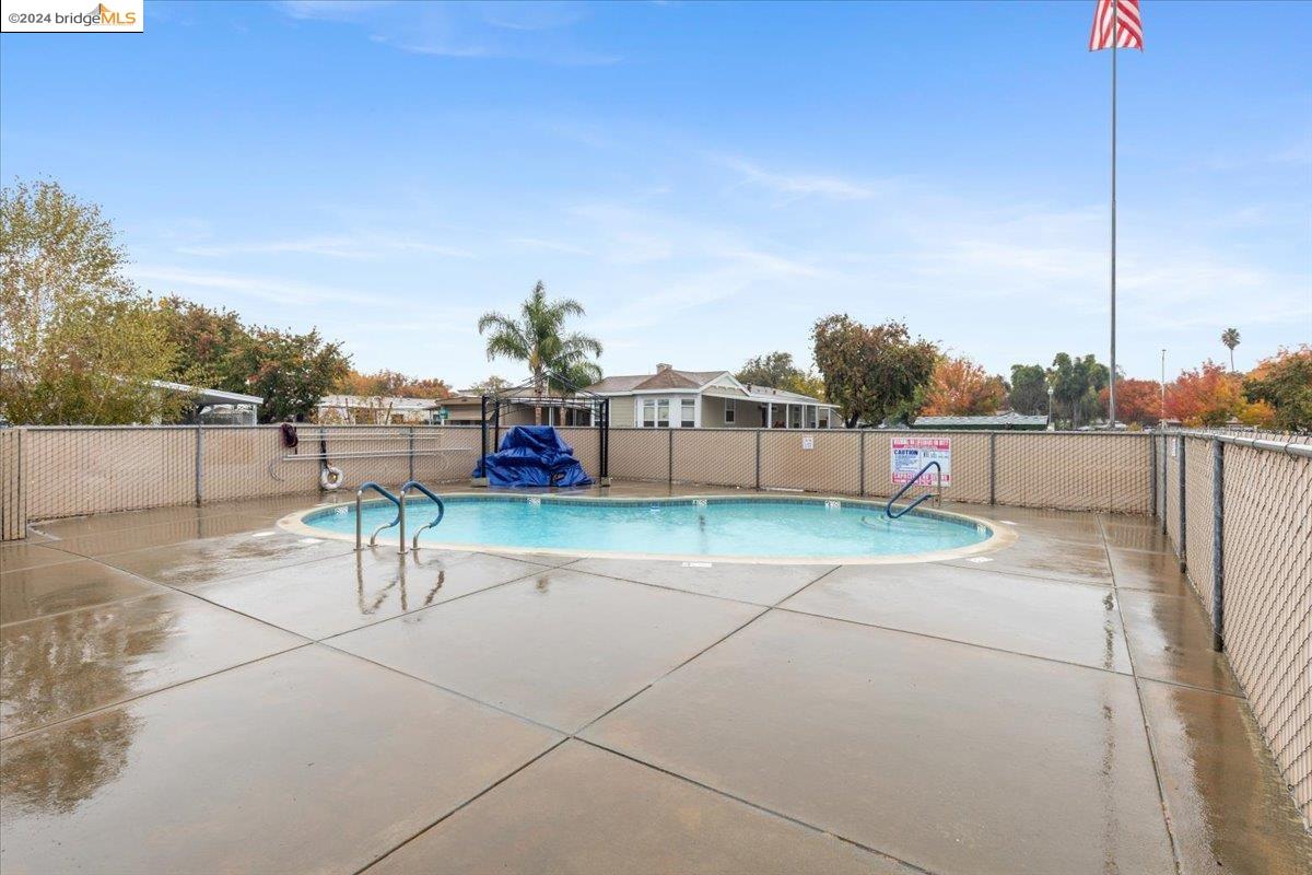 3660 Walnut Blvd # 34