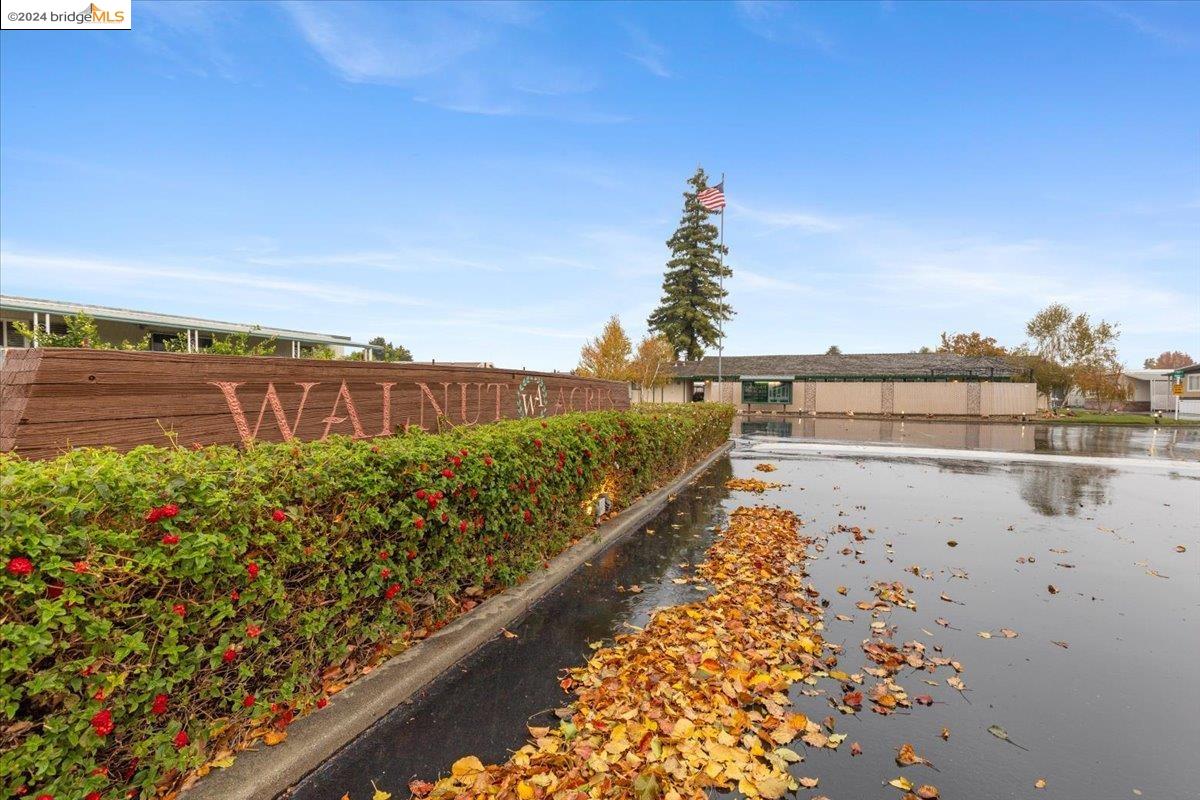 3660 Walnut Blvd # 34