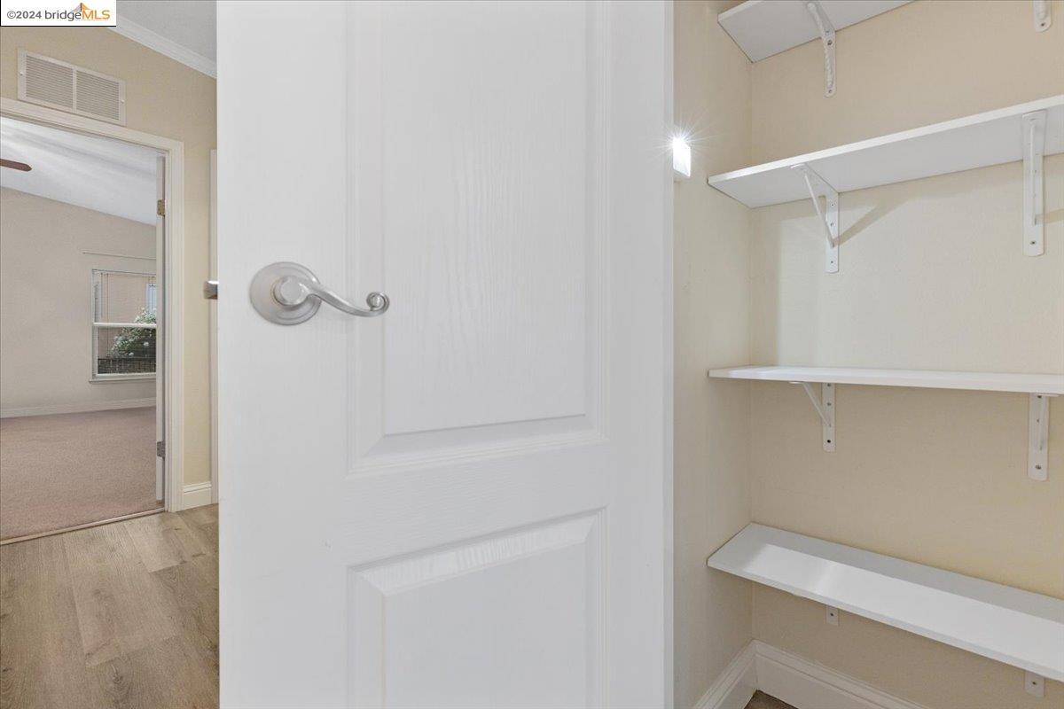 3660 Walnut Blvd # 34